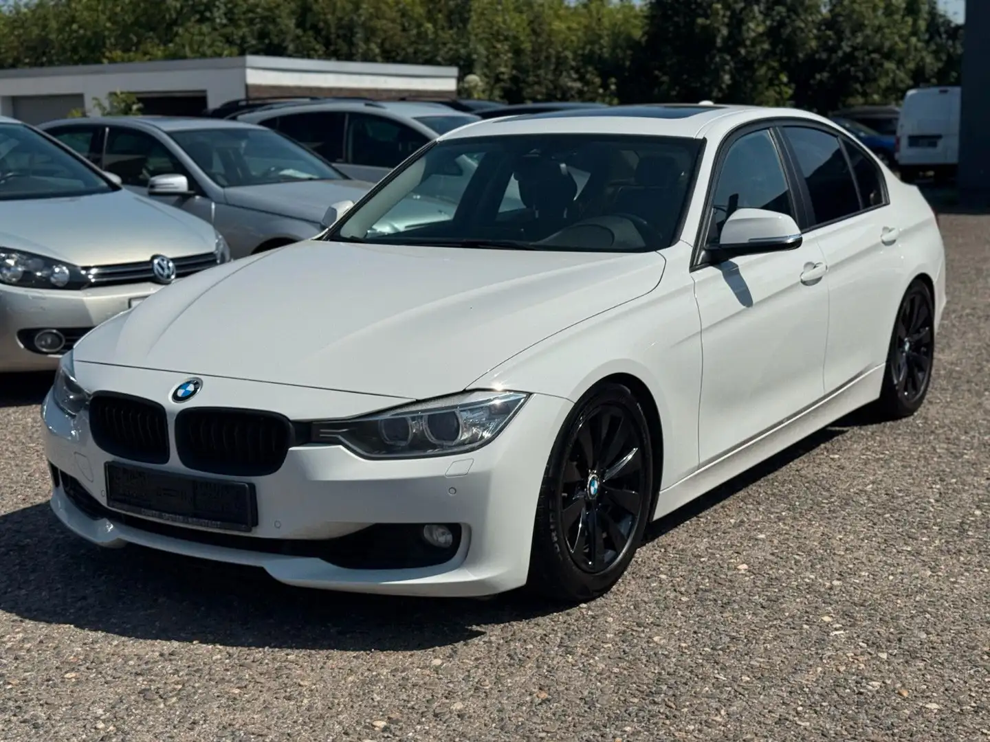 BMW 325 Baureihe 3 Lim. 325 d Blanc - 2
