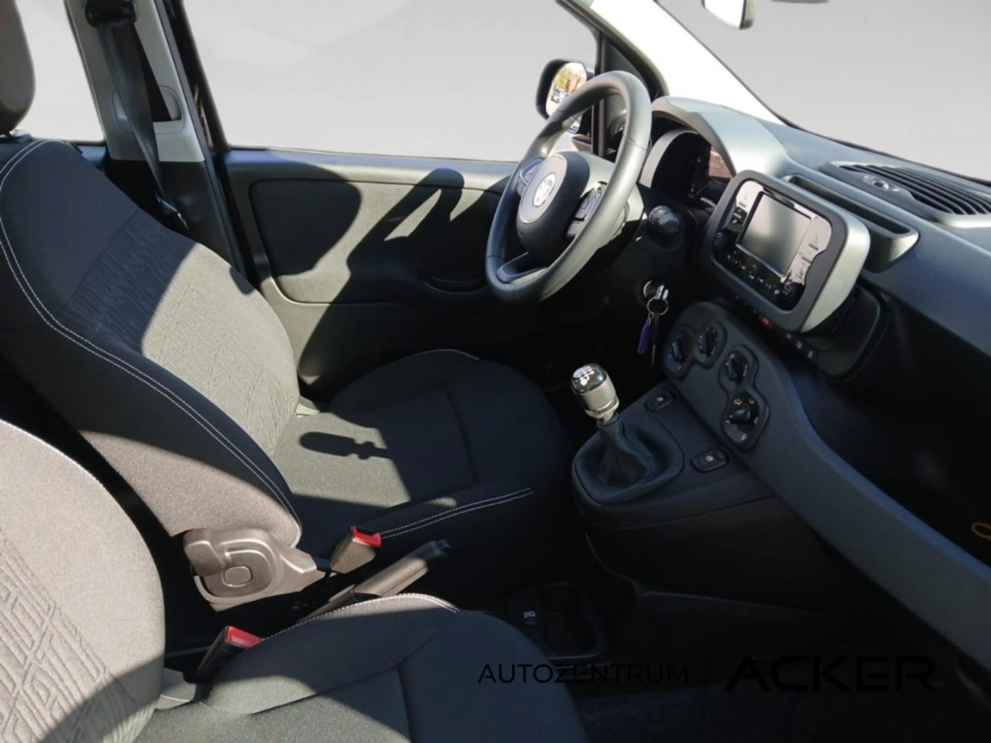Fiat New Panda 1.0 GSE Hybrid 48 kW Icon Tempomat/Klima — photo 12