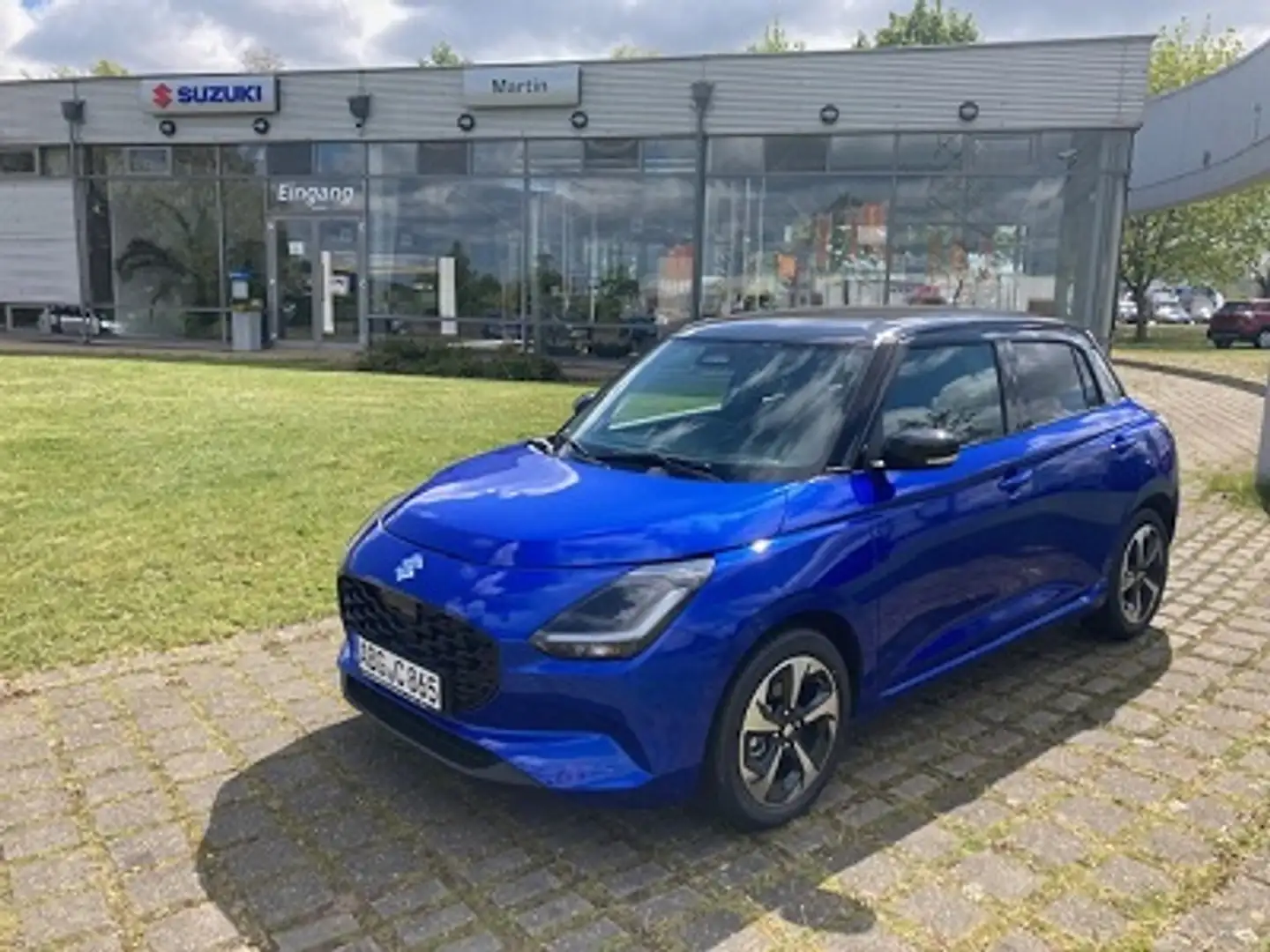 Suzuki Swift 1,2 Comfort+ Hybrid Blau - 1