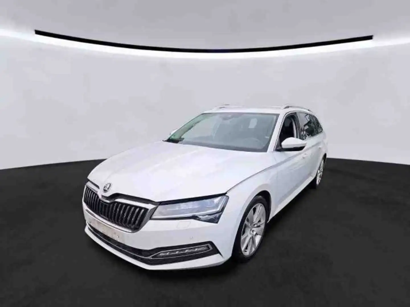 Skoda Superb Combi 2.0TDI STYLE MATRIX+NAV+ACC+SHZ+AHK Weiß - 2