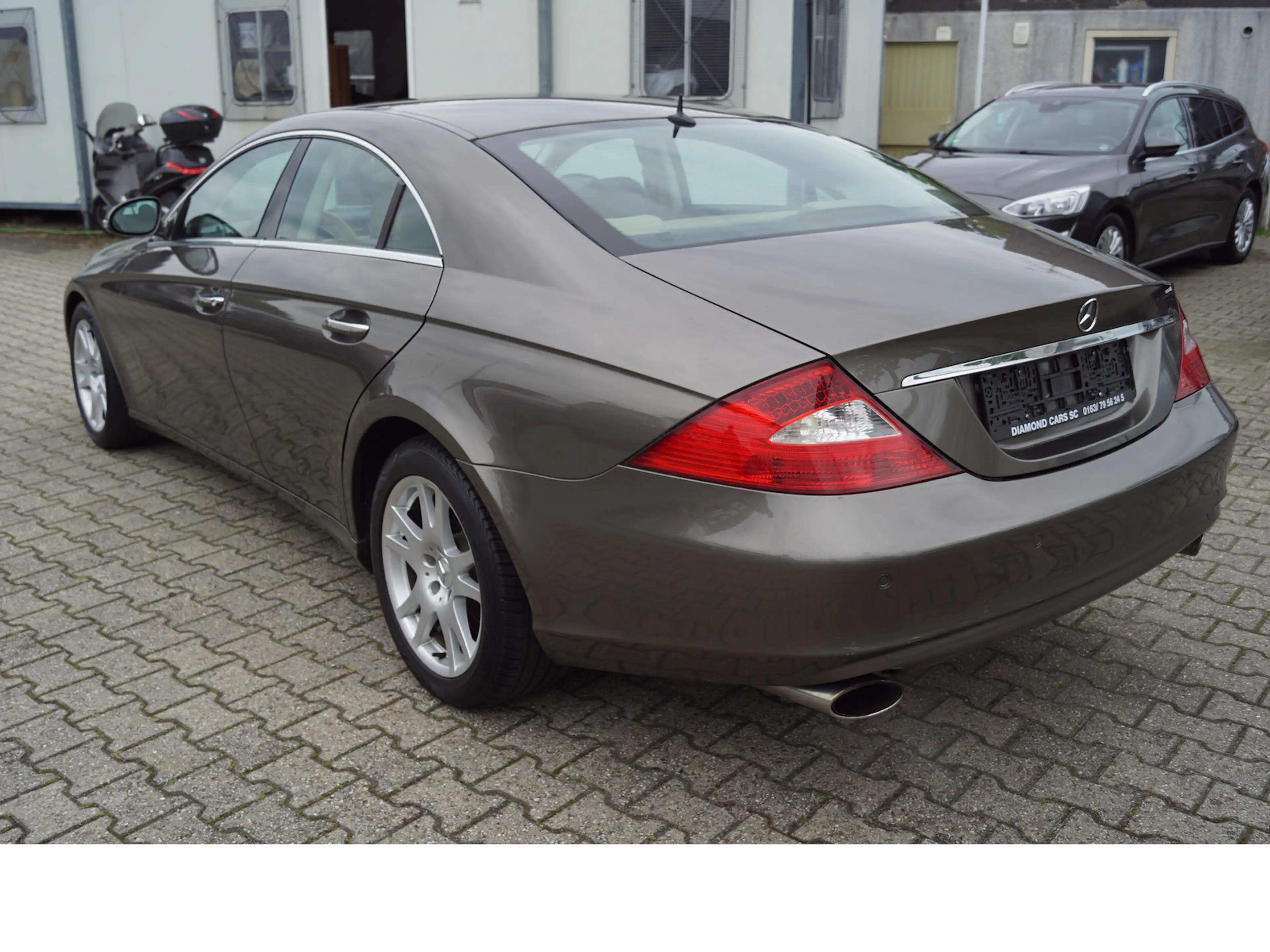 Mercedes-Benz CLS 350 Automatik, Leder, BI-Xenon, E-Glasdach — photo 6