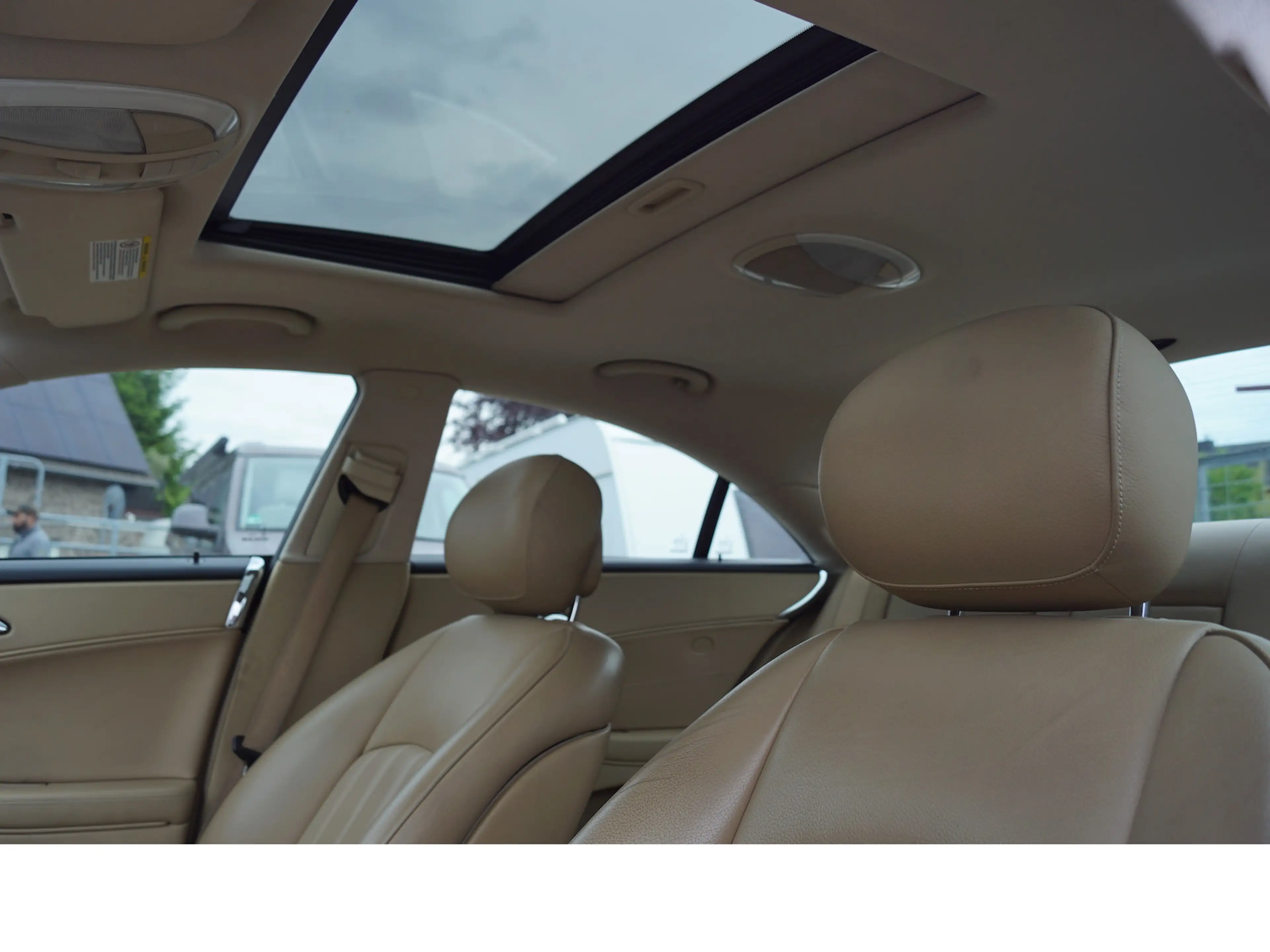Mercedes-Benz CLS 350 Automatik, Leder, BI-Xenon, E-Glasdach — photo 15
