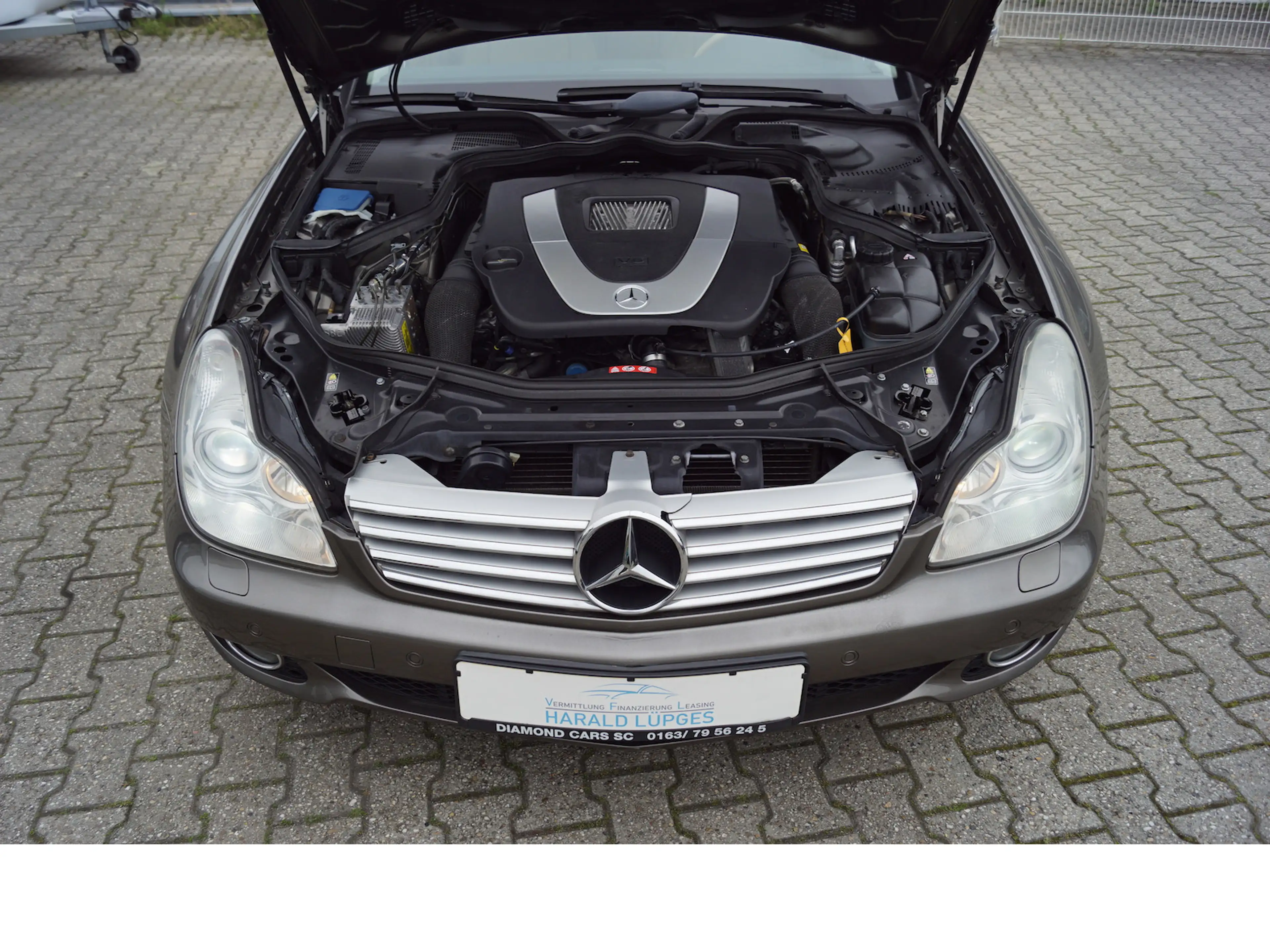 Mercedes-Benz CLS 350 Automatik, Leder, BI-Xenon, E-Glasdach — photo 17
