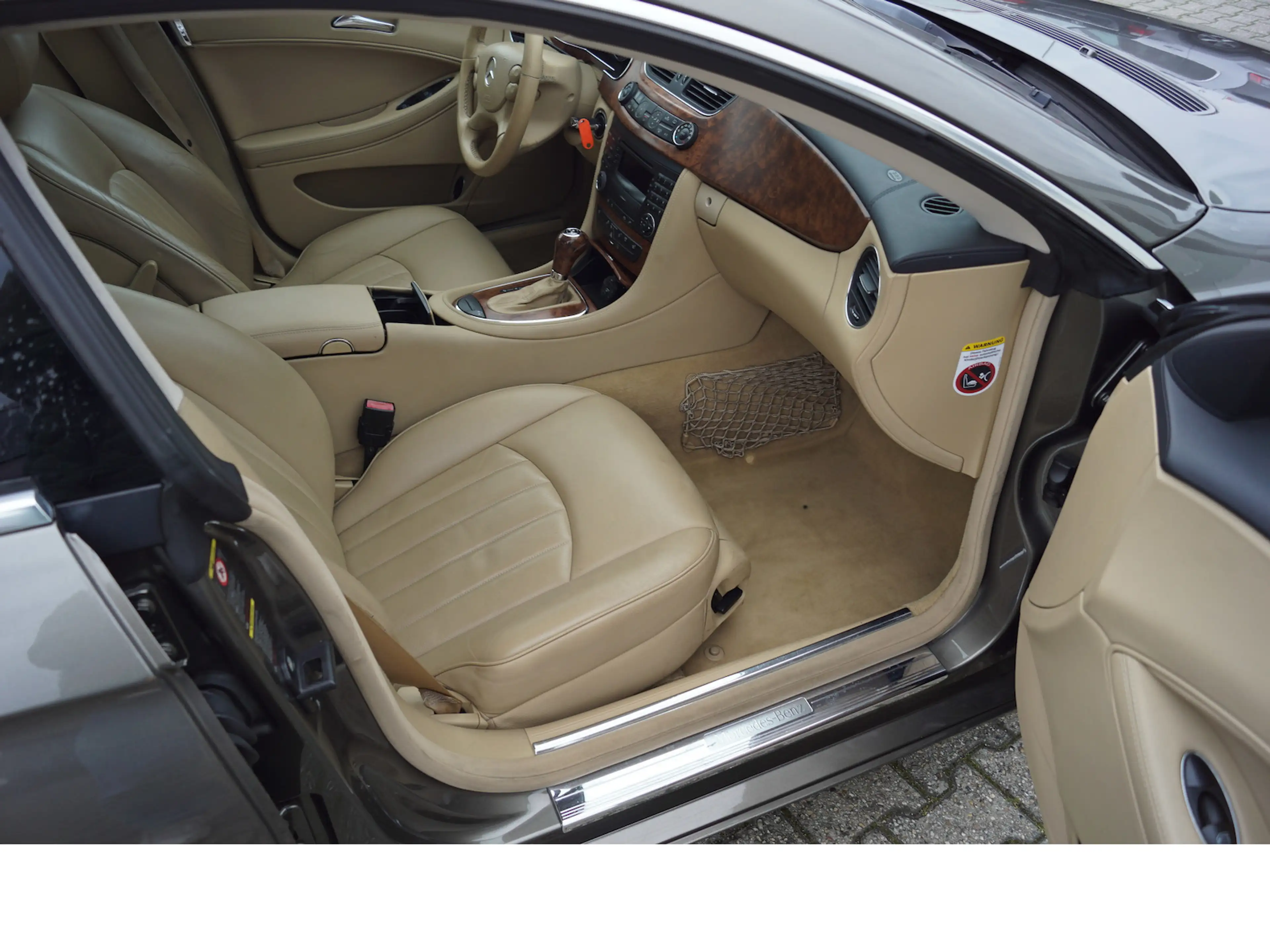 Mercedes-Benz CLS 350 Automatik, Leder, BI-Xenon, E-Glasdach — photo 10