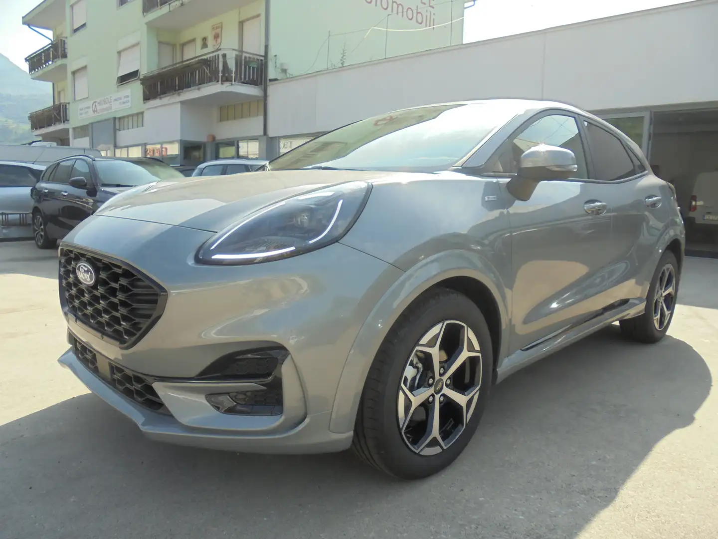 Ford Puma 1.0 ecoboost h ST-Line 125cv automatico Gris - 1