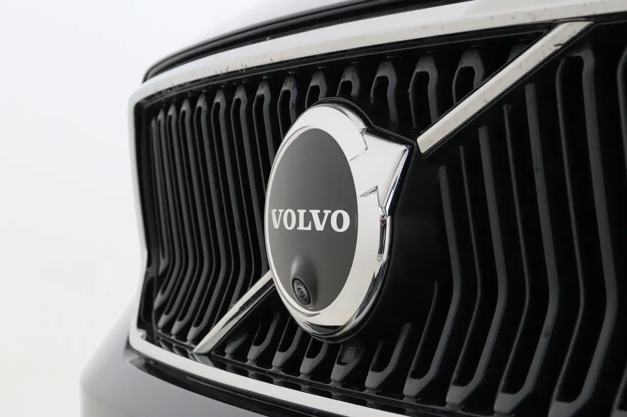 Volvo XC40 2026 — фото 14