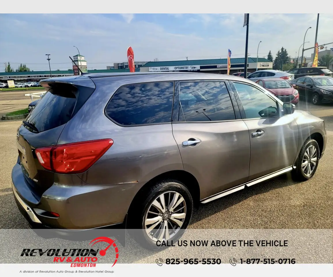 Nissan Pathfinder снимка Nissan Pathfinder