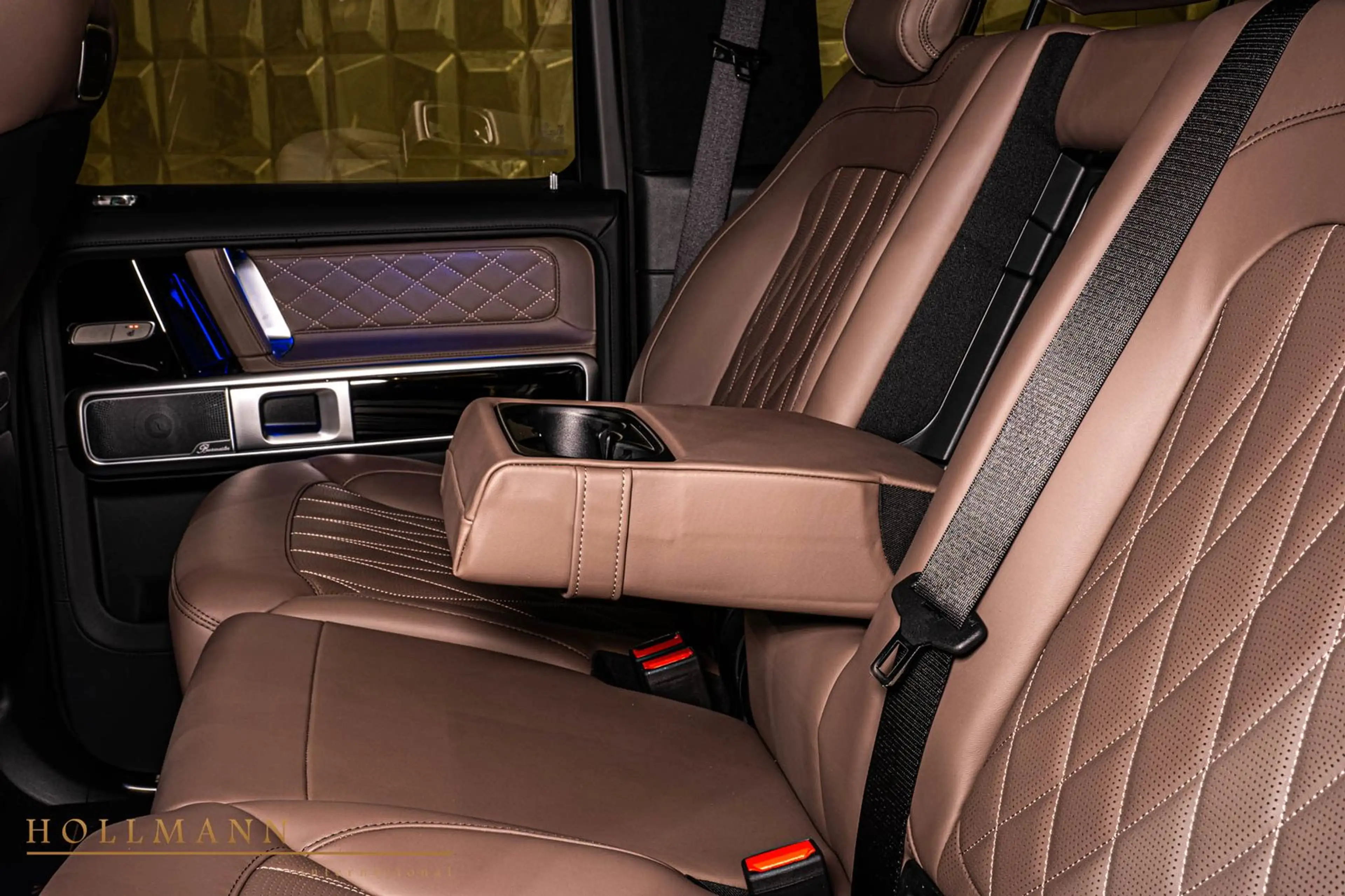 Mercedes-Benz G 63 AMG + Performance package + SR2 + Burmester — photo 14