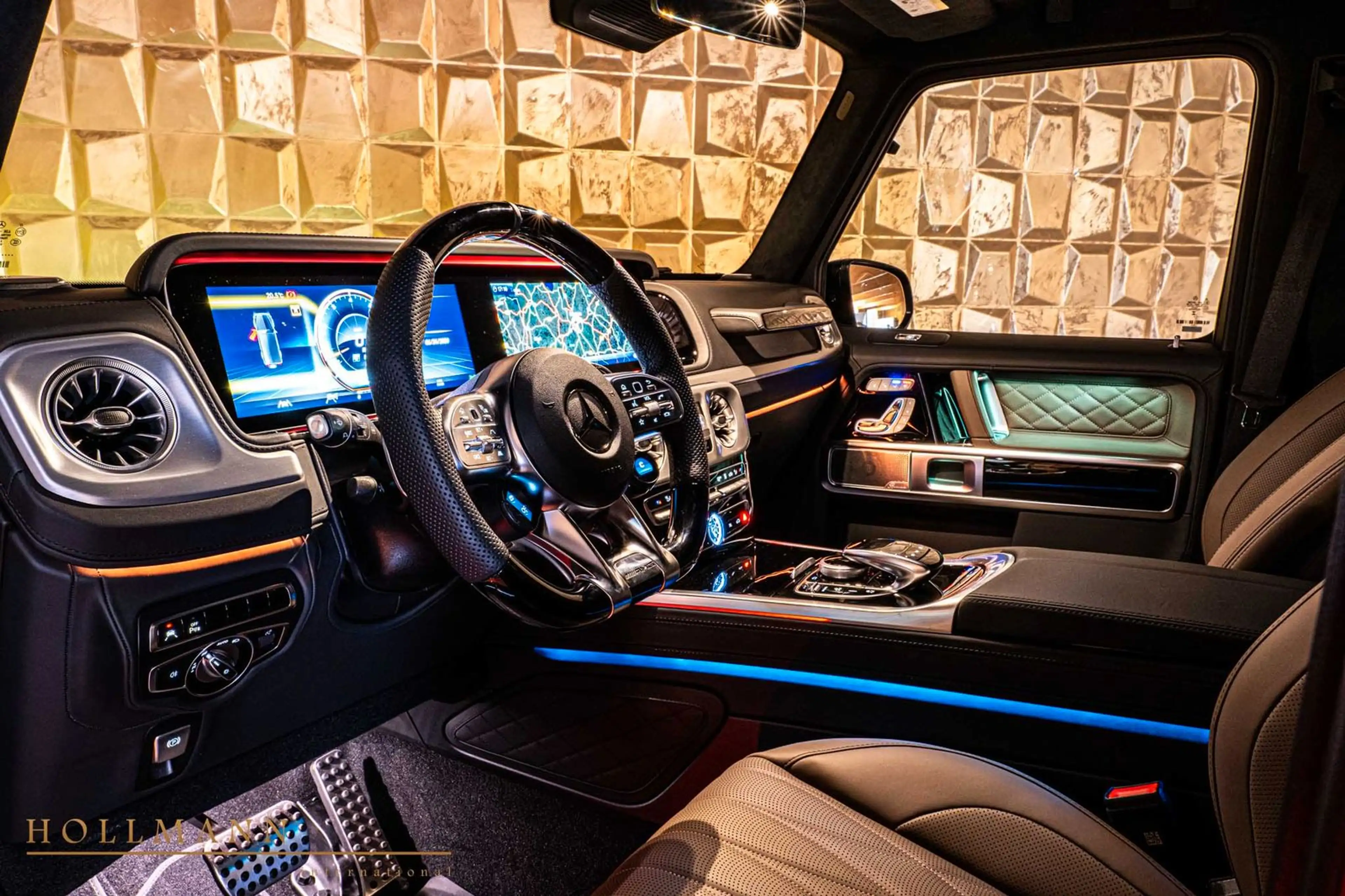 Mercedes-Benz G 63 AMG + Performance package + SR2 + Burmester — photo 9