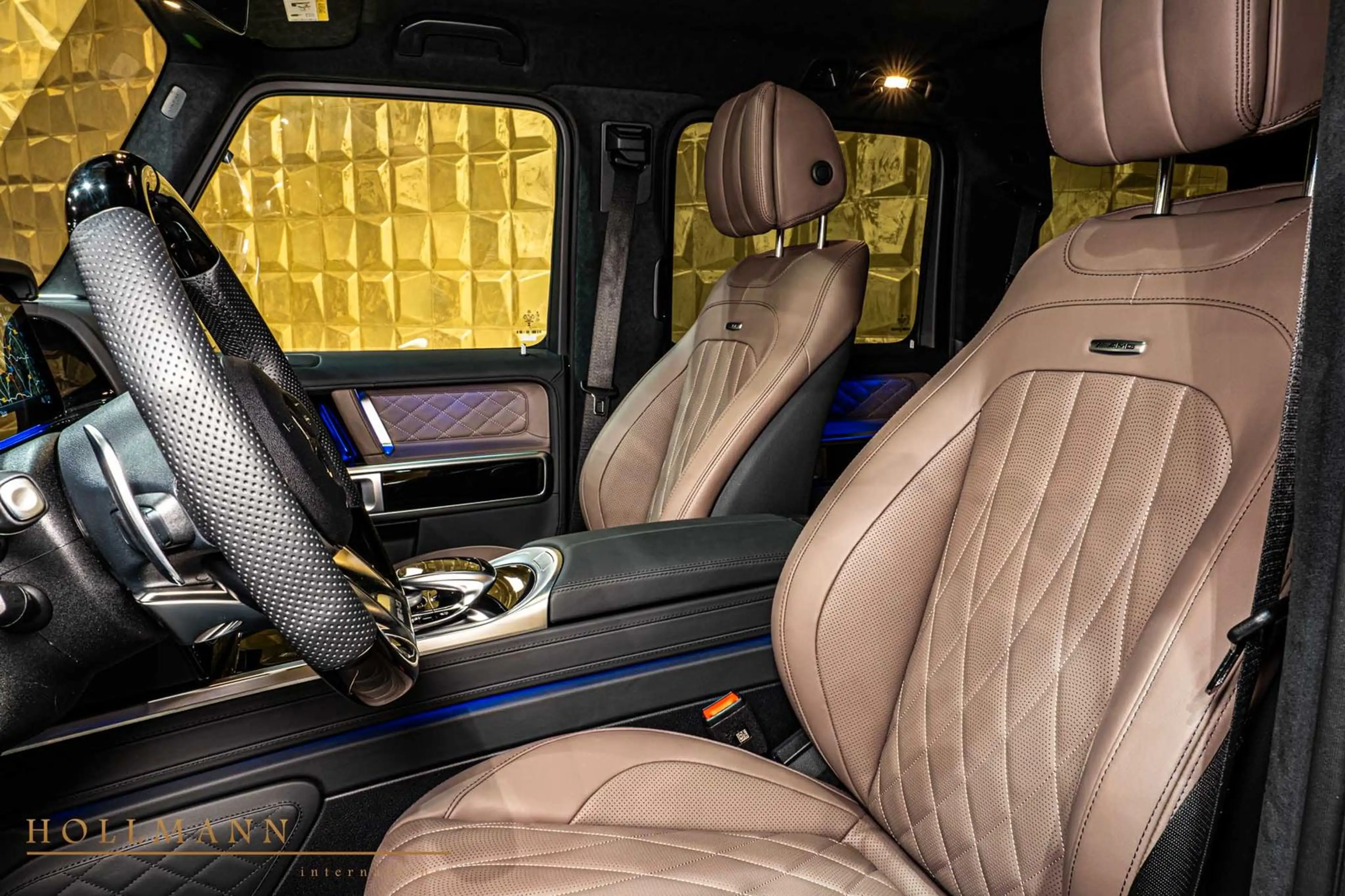 Mercedes-Benz G 63 AMG + Performance package + SR2 + Burmester — photo 7