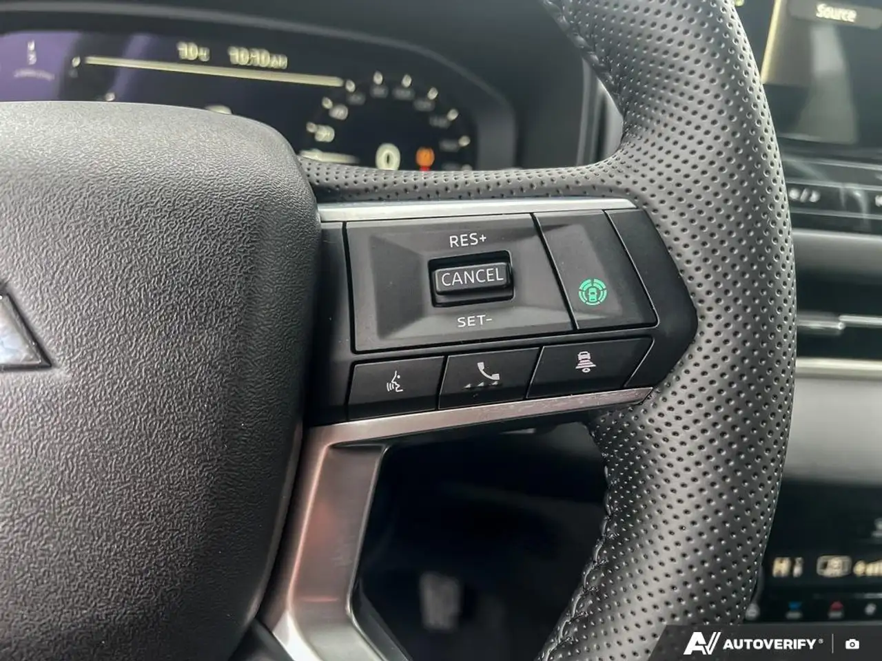 Mitsubishi Outlander снимка Mitsubishi Outlander