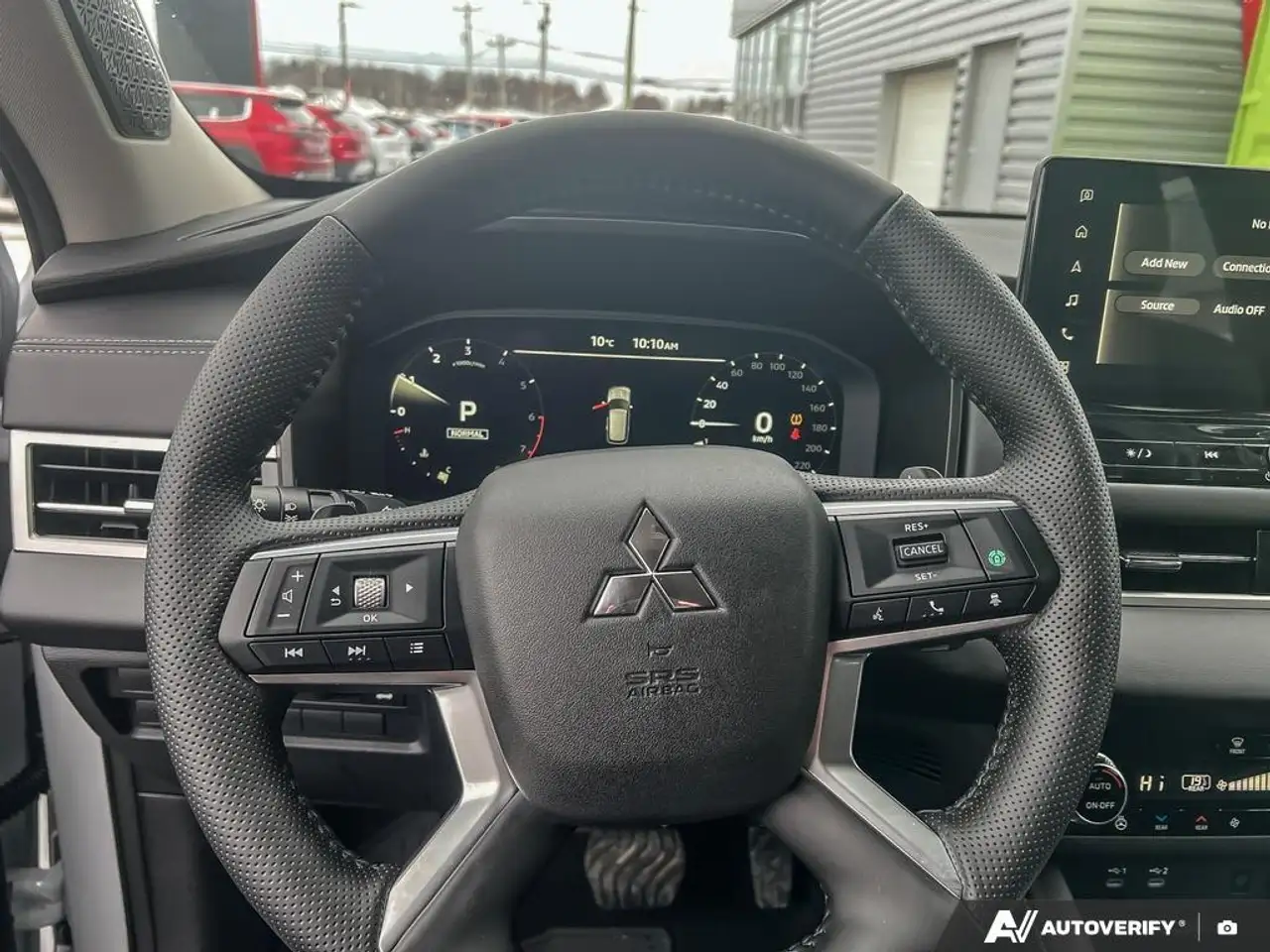 Mitsubishi Outlander снимка Mitsubishi Outlander