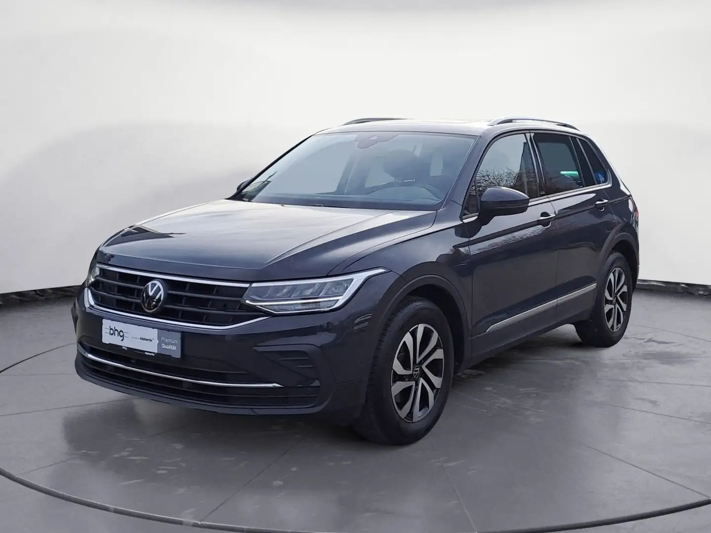 Volkswagen Tiguan 1.5 TSI OPF DSG Life Grau - 2