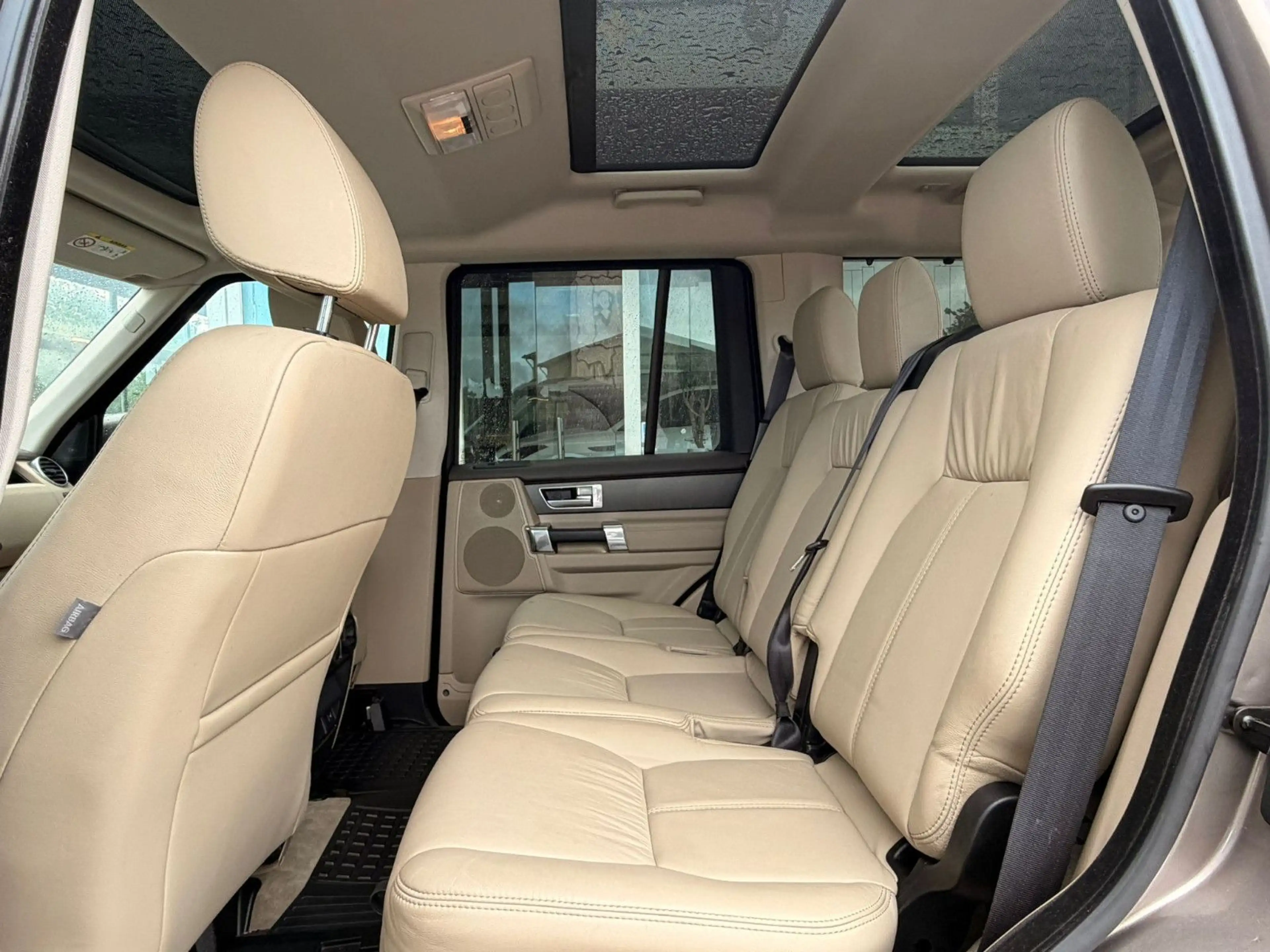 Land Rover Discovery 4 HSE SDV6 — photo 10