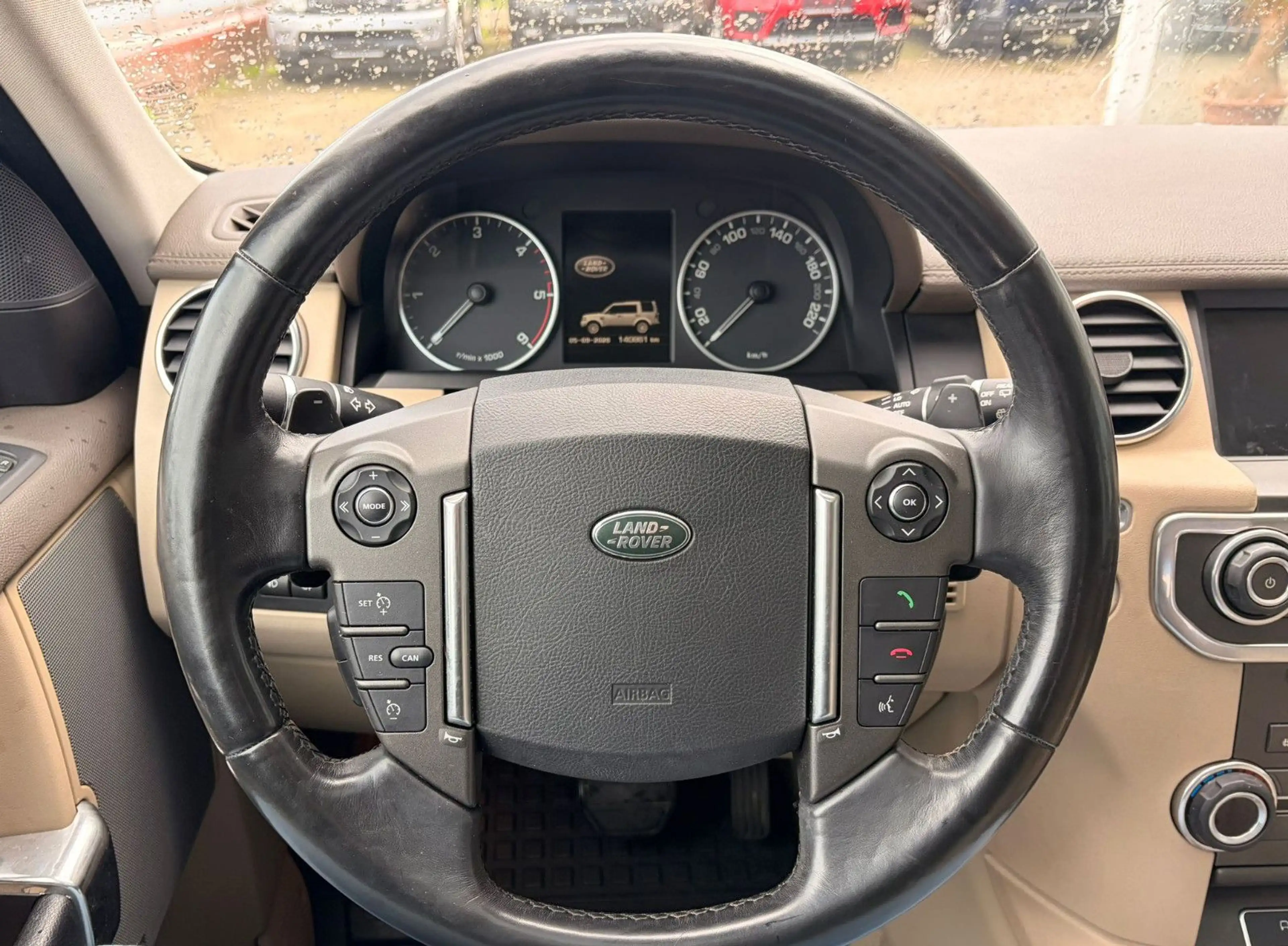 Land Rover Discovery 4 HSE SDV6 — photo 15
