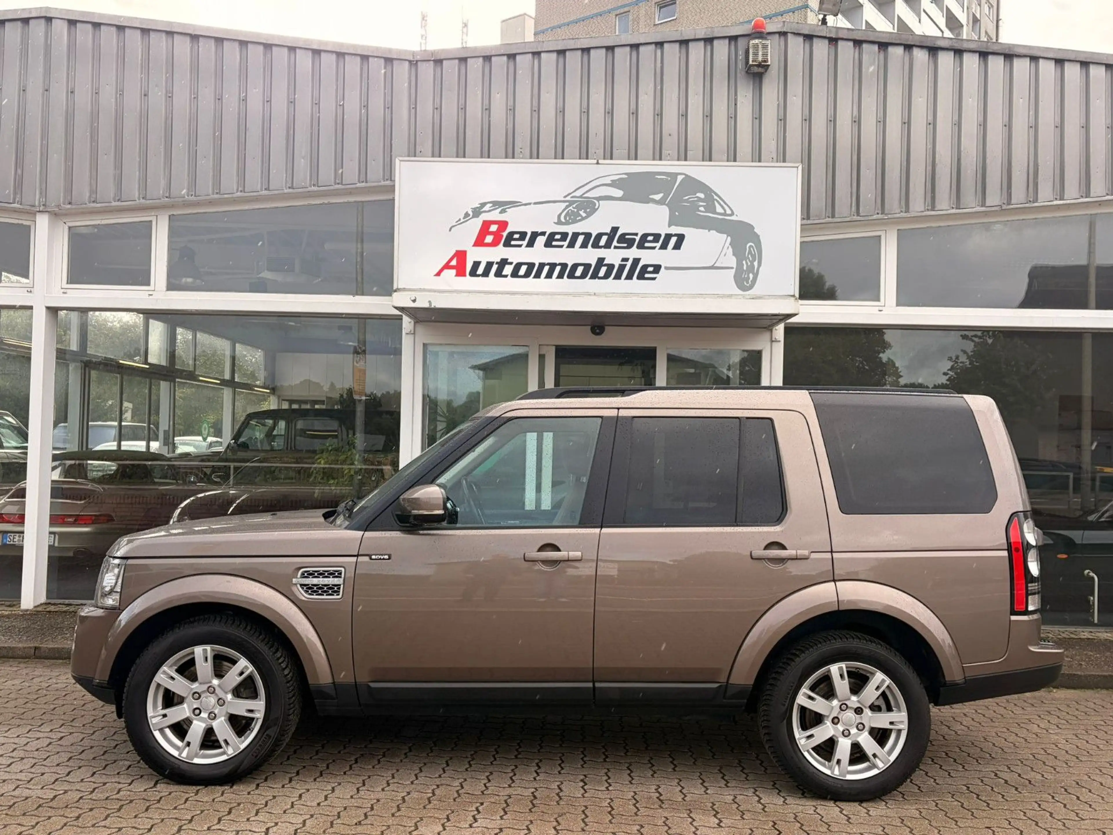 Land Rover Discovery 4 HSE SDV6 — photo 2