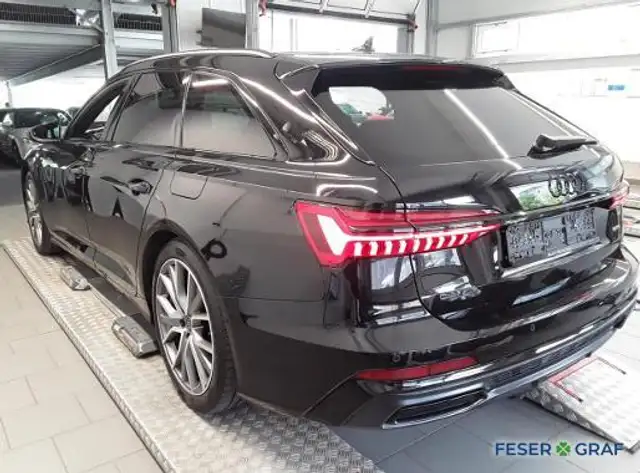 Audi A6 view 4
