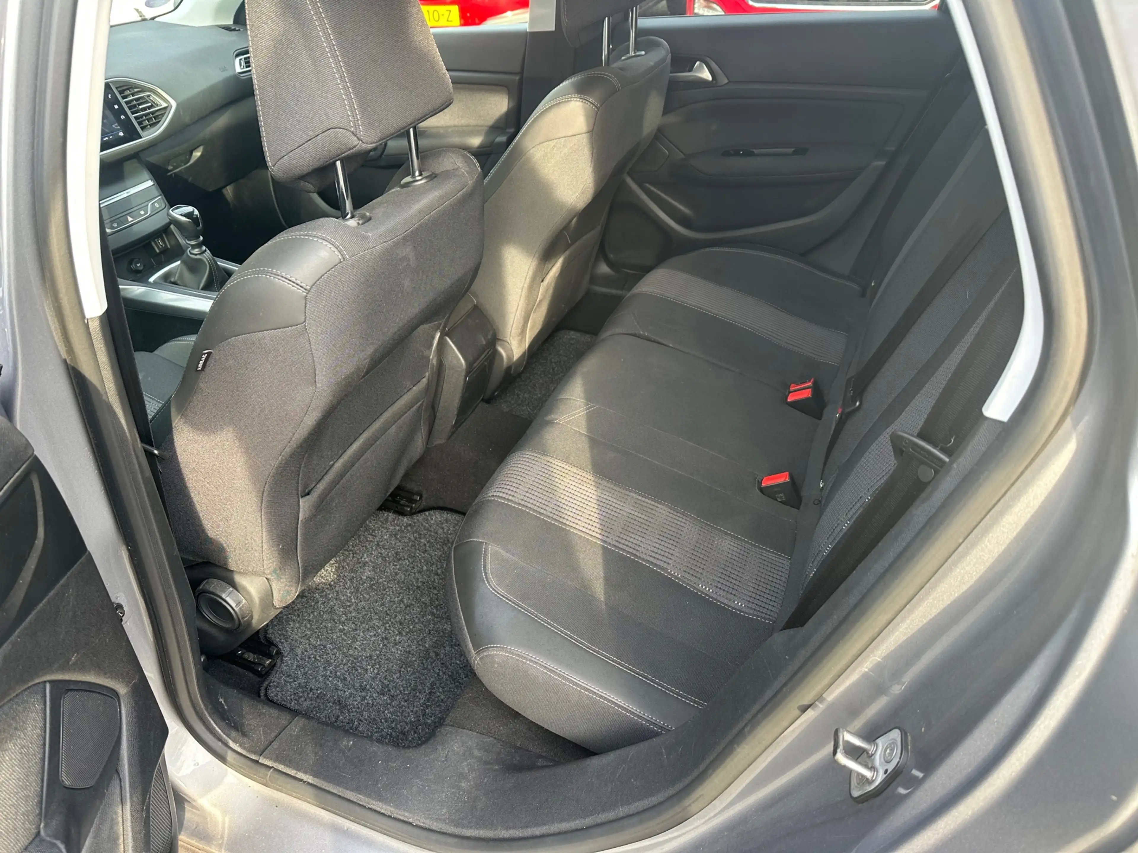 Peugeot 308 SW 1.2 PureTech Blue Lease Allure , navigatie , pd — photo 7