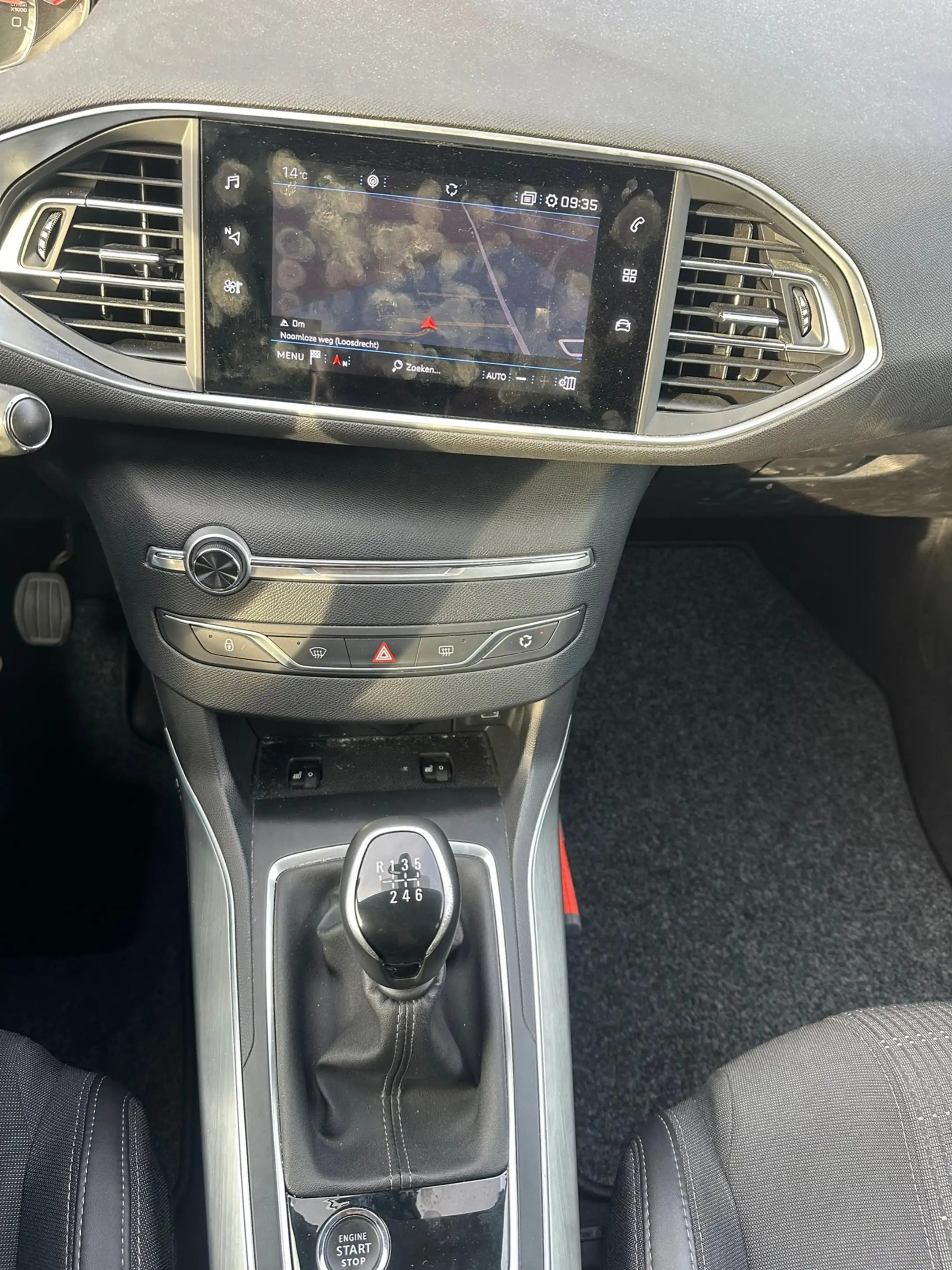 Peugeot 308 SW 1.2 PureTech Blue Lease Allure , navigatie , pd — photo 11