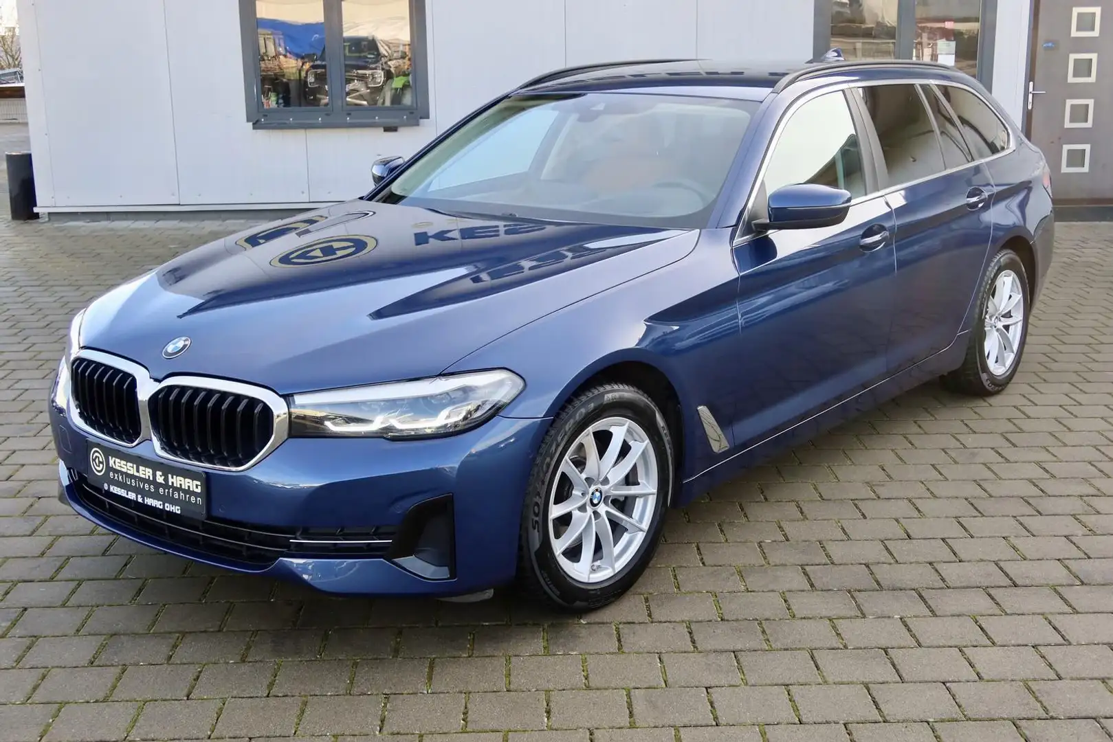 BMW 520 d #1HD#WINTERPACK#HEADUP#8xALU Blau - 2