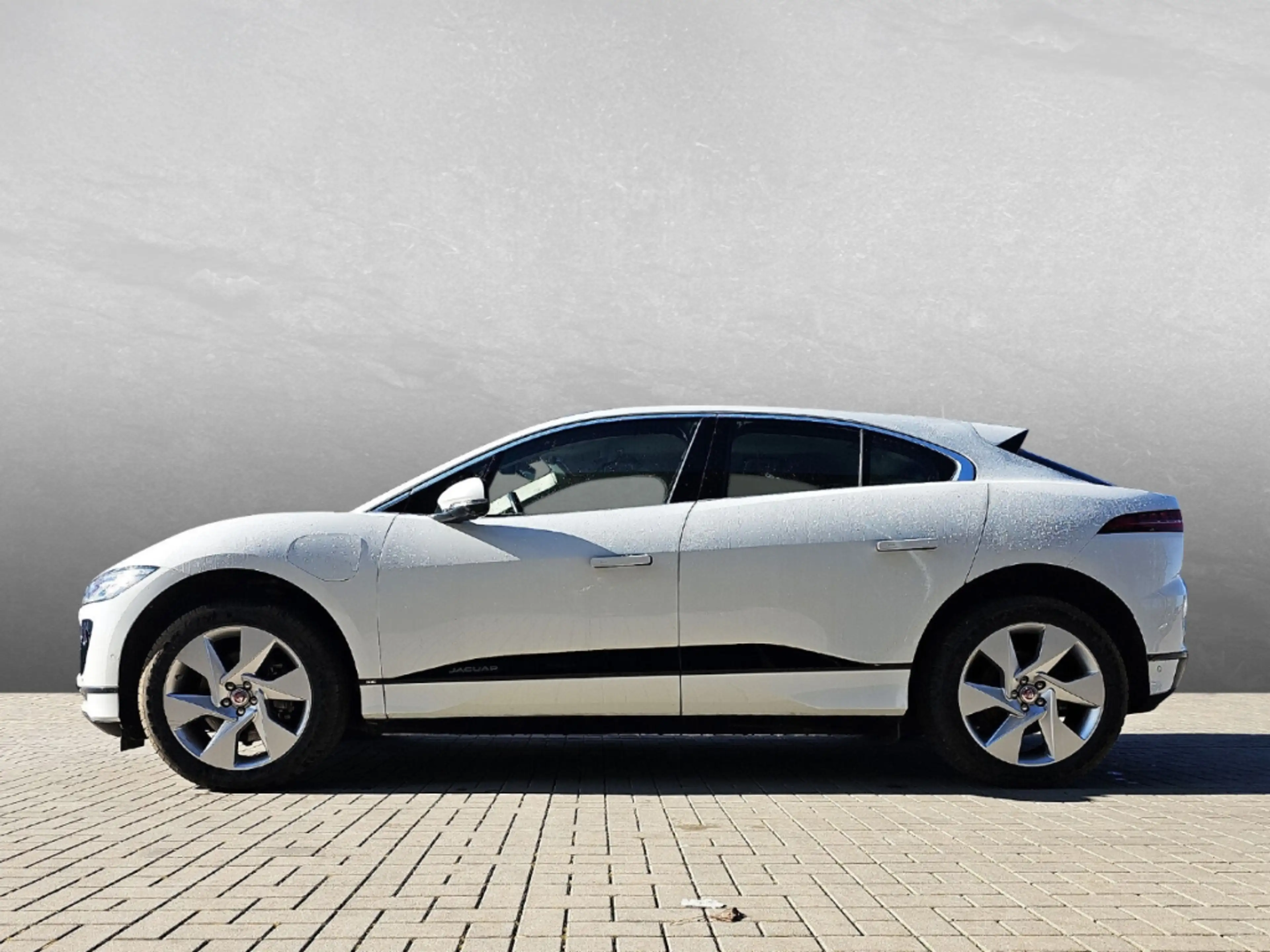 Jaguar I-Pace EV320 SE — photo 7