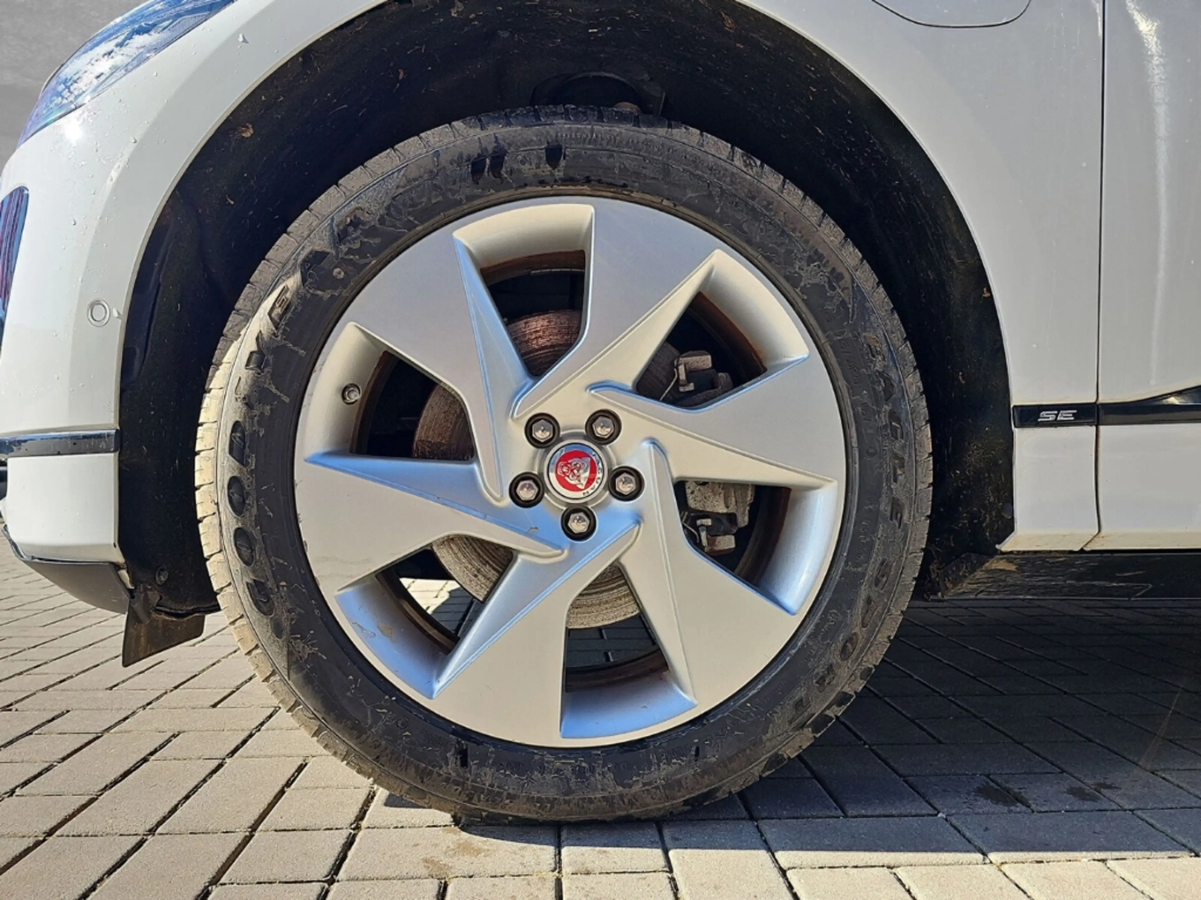 Jaguar I-Pace EV320 SE — photo 10