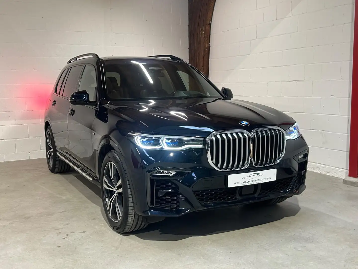 BMW X7 XDrive30d High Exec. M-Sport - Skylounge - Soft-cl Noir - 2