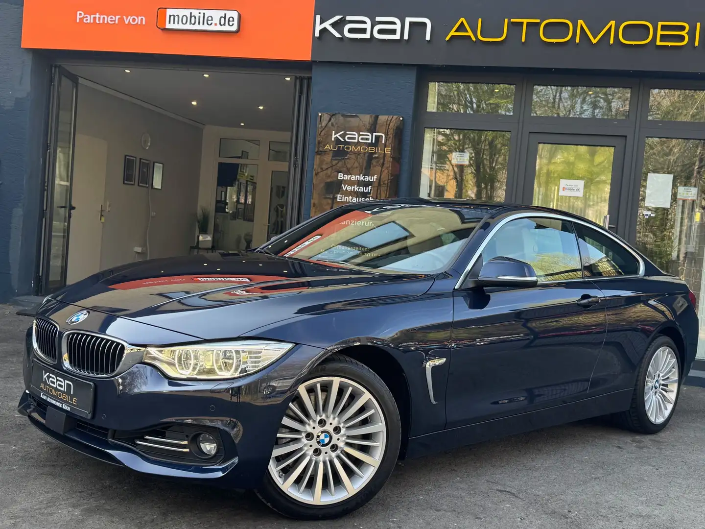 BMW 435 d Coupe xDrive Luxury Line/LED/LEDER/S-DACH/NAVI Modrá - 2
