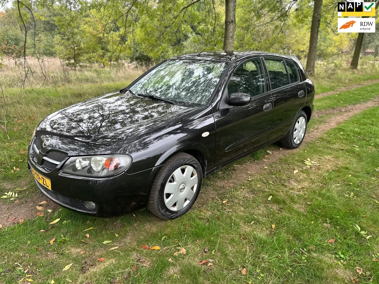 Nissan Almera 1.5 Visia apk t/m 29-12-2025 Noir - 1