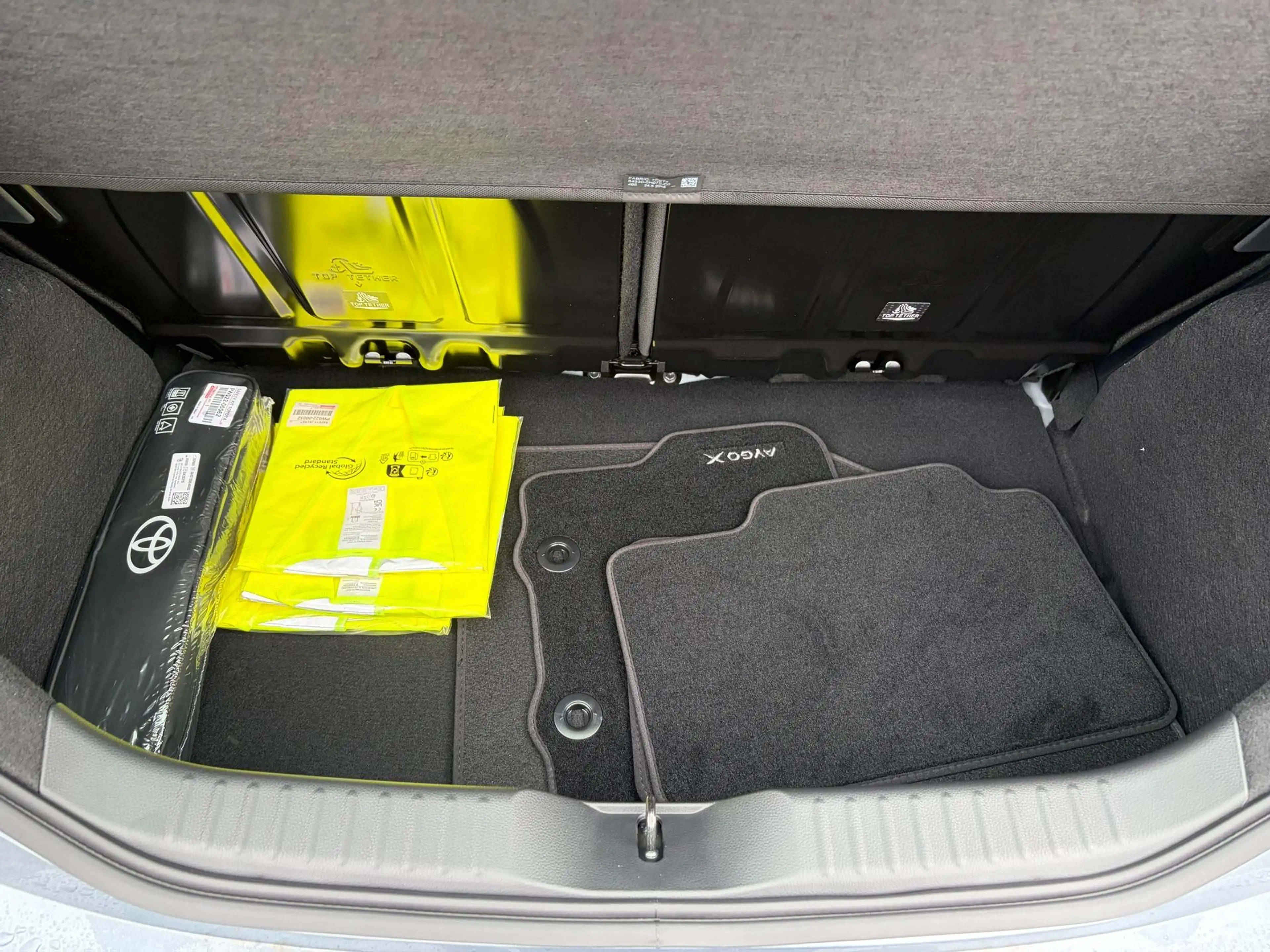 Toyota Aygo X Play 1.5 Hybrid 115PS CVT/AUTOMATIK, Celestite ... — photo 11