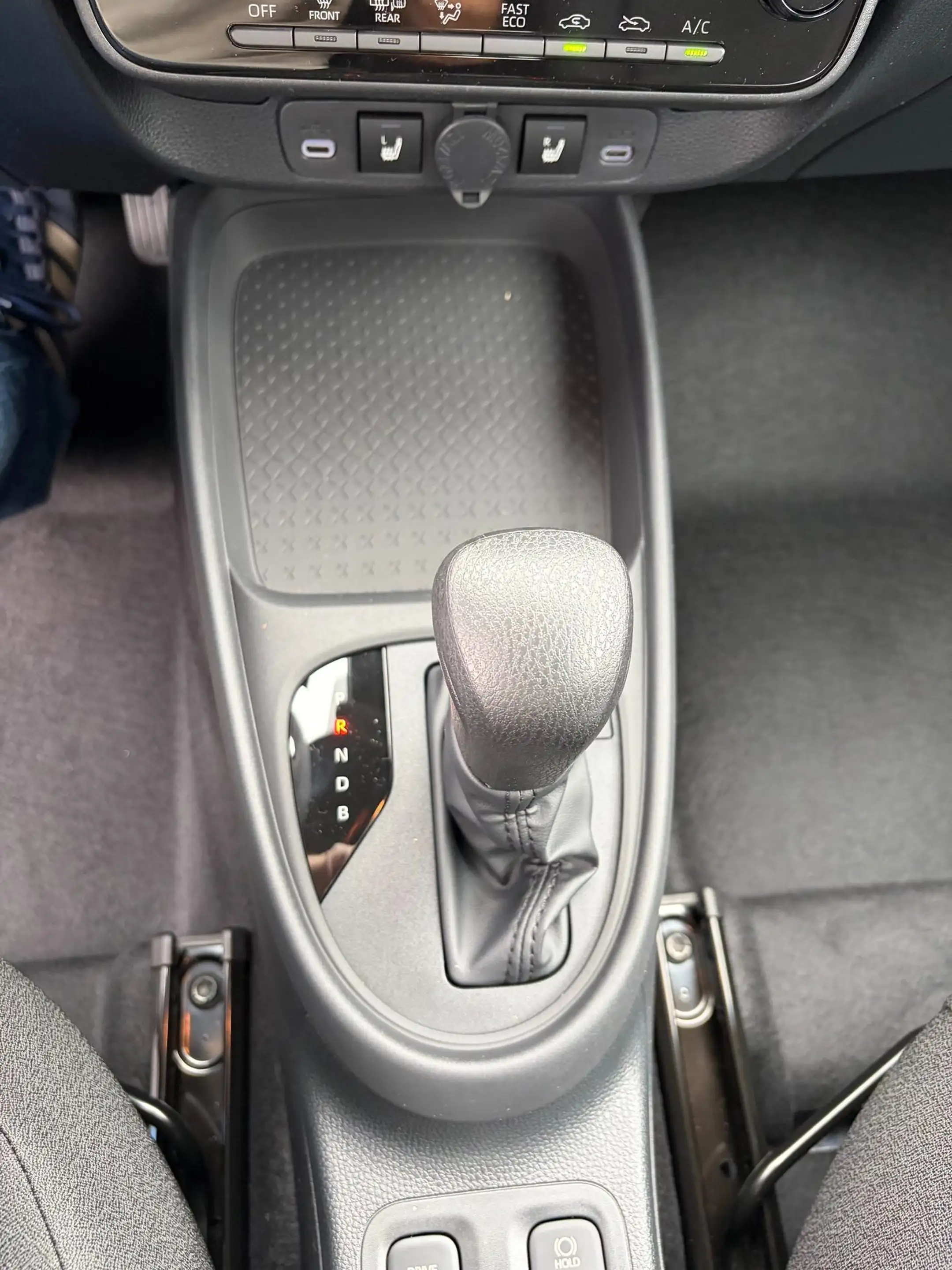 Toyota Aygo X Play 1.5 Hybrid 115PS CVT/AUTOMATIK, Celestite ... — photo 13