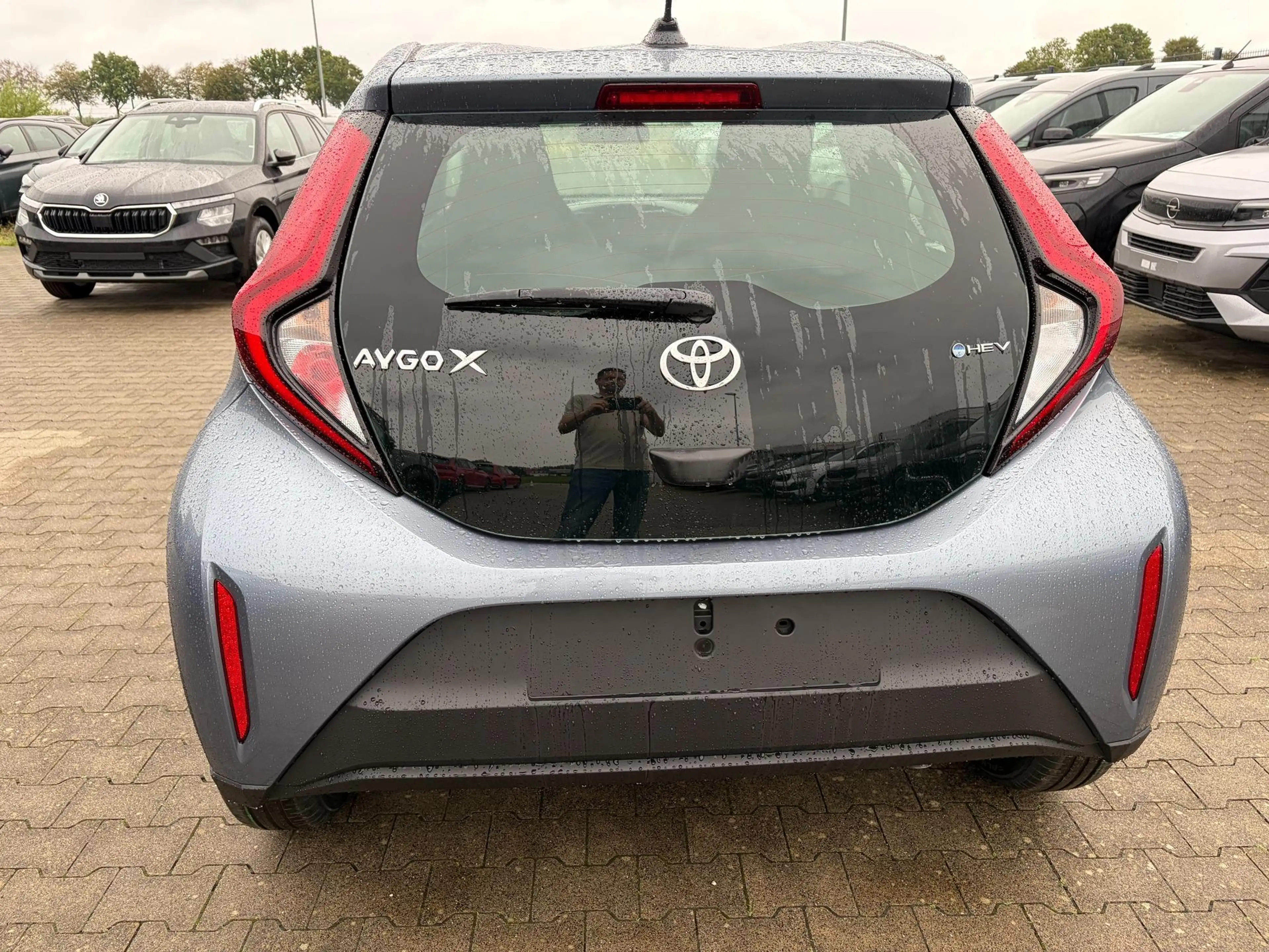 Toyota Aygo X Play 1.5 Hybrid 115PS CVT/AUTOMATIK, Celestite ... — photo 4