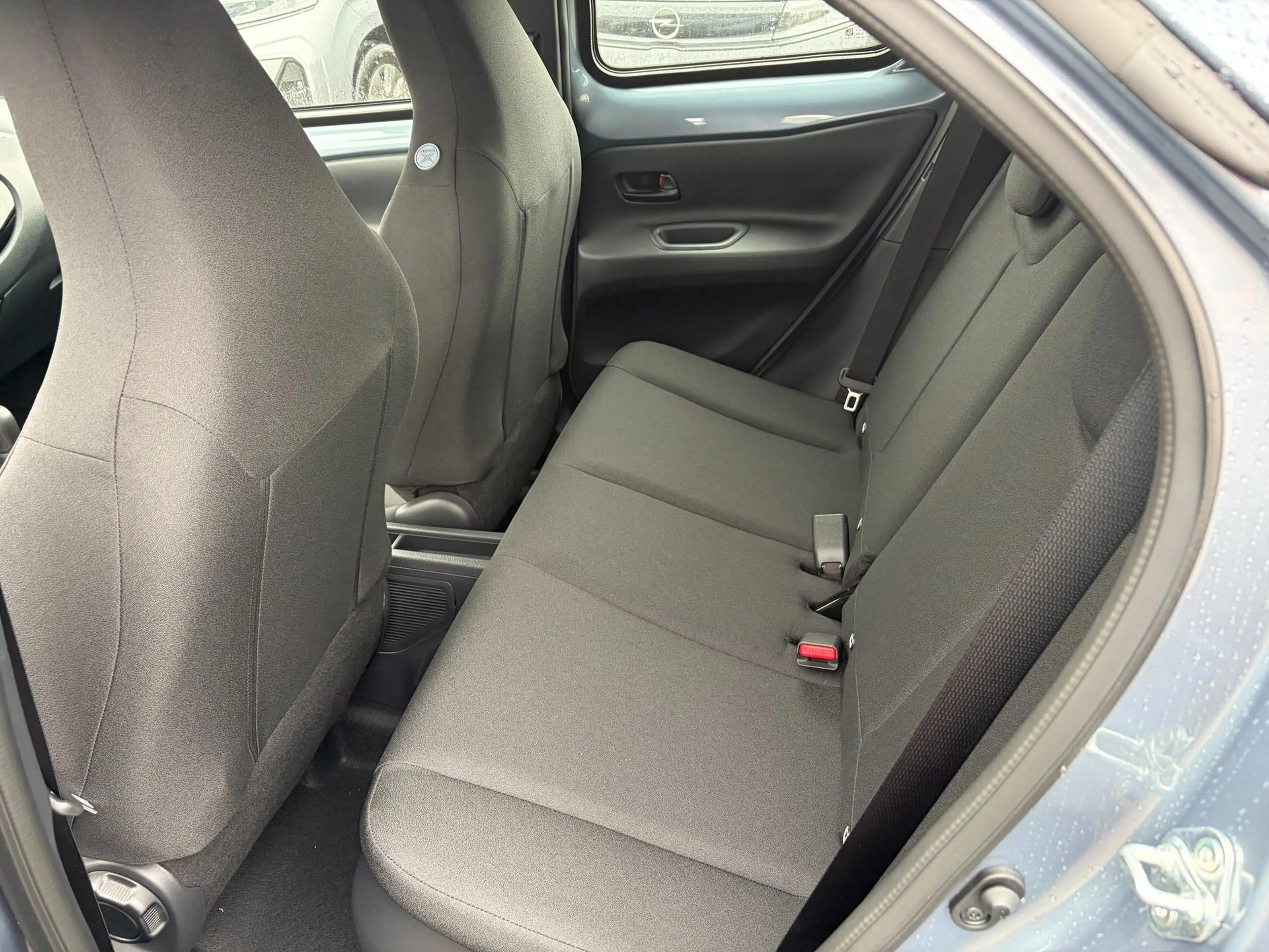 Toyota Aygo X Play 1.5 Hybrid 115PS CVT/AUTOMATIK, Celestite ... — photo 8