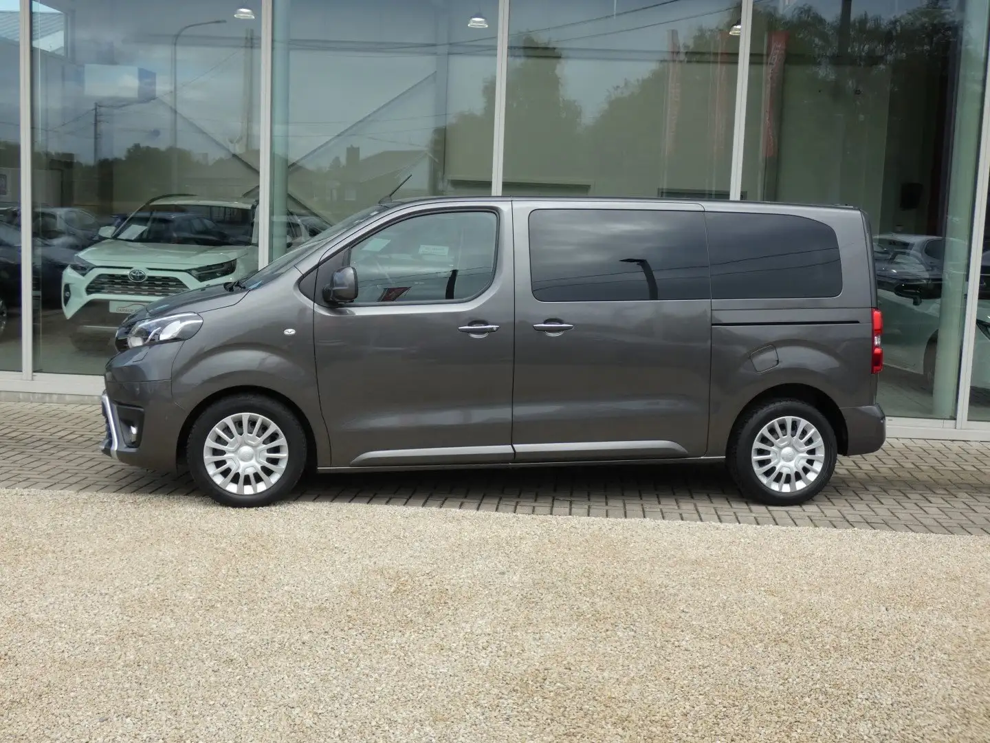 Toyota Proace Verso 2.0 D-4D 8ZITPL +Camera +Dodehoek +Zetelverw Gris - 2