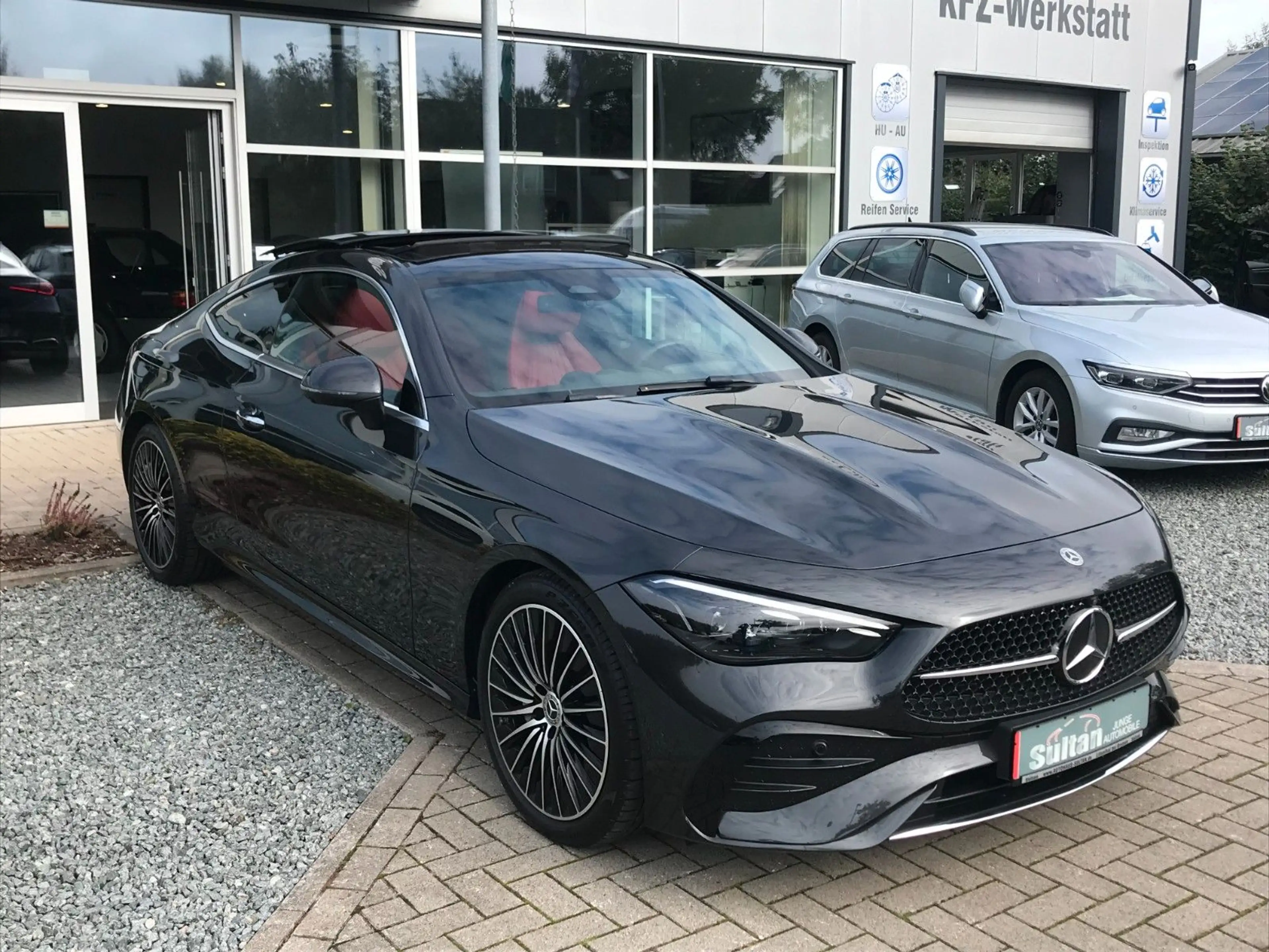 Mercedes-Benz CLE 200 AMG Premium Pano 360° Key Leder rot — photo 4