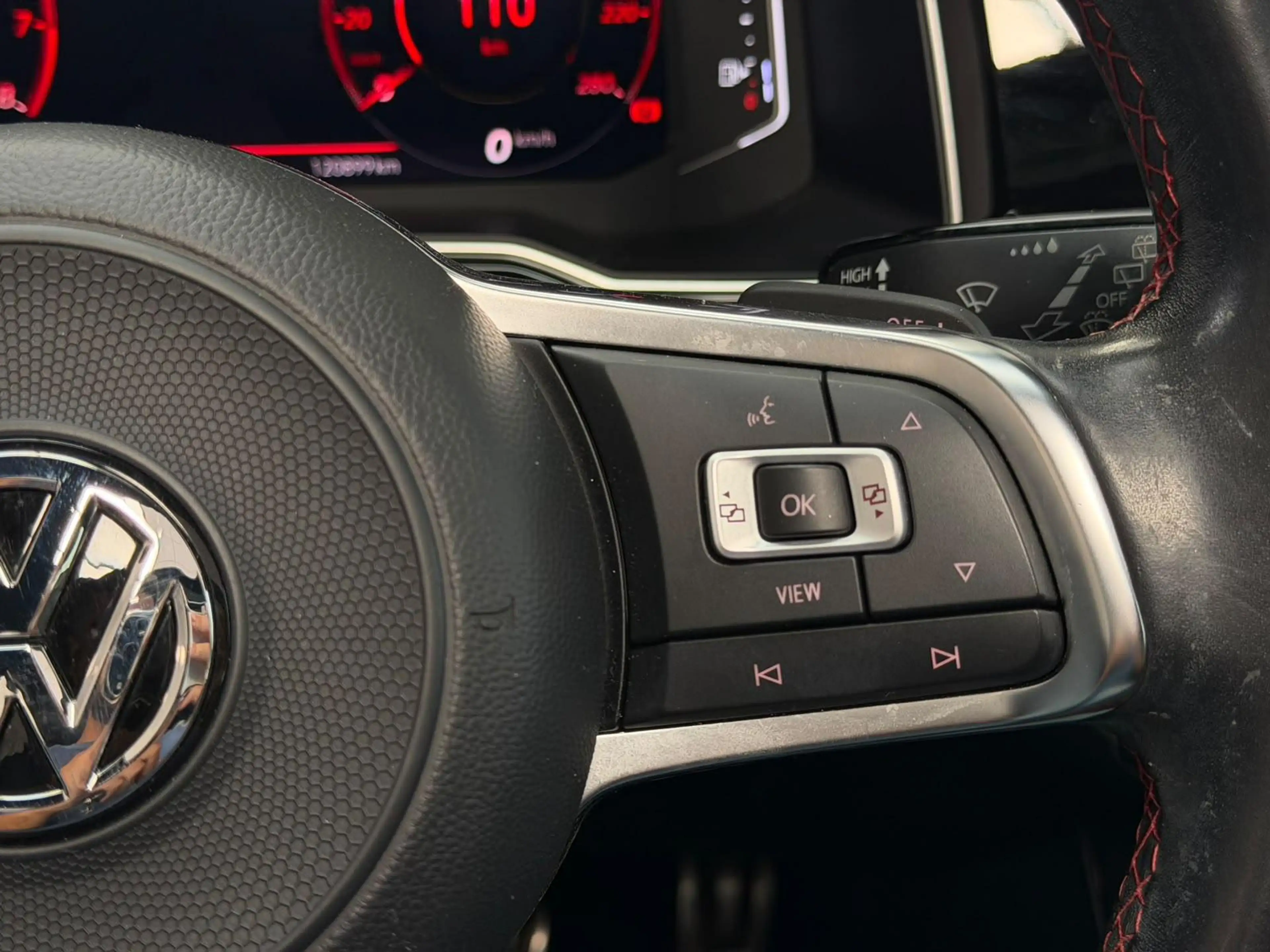 Volkswagen Polo GTI 2.0 TSI / Panoramadak / Beats / CarPlay / — photo 18