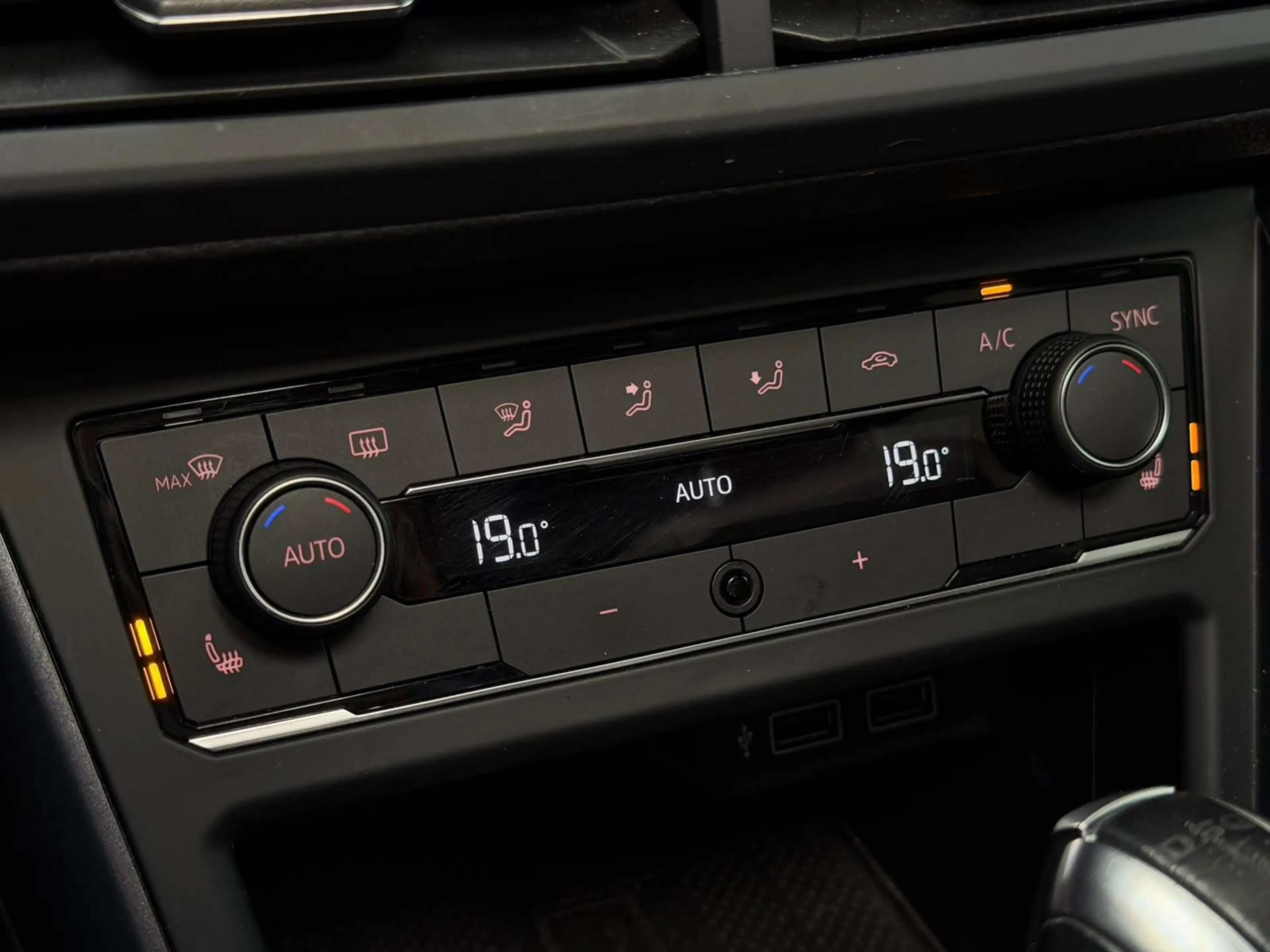 Volkswagen Polo GTI 2.0 TSI / Panoramadak / Beats / CarPlay / — photo 14