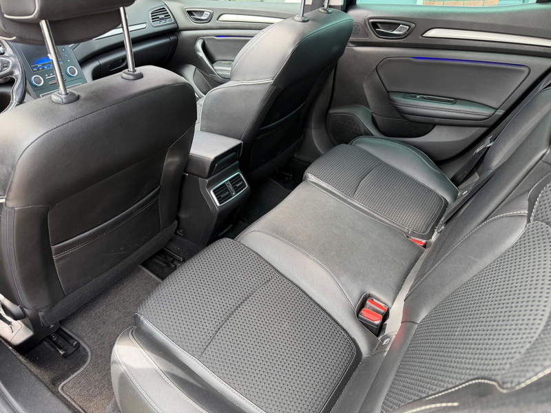 Renault Megane 1.2 TCe Bose / Navi / Clima / Cruise / PDC / LM — photo 21