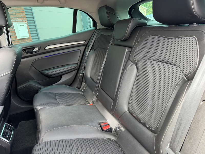 Renault Megane 1.2 TCe Bose / Navi / Clima / Cruise / PDC / LM — photo 20