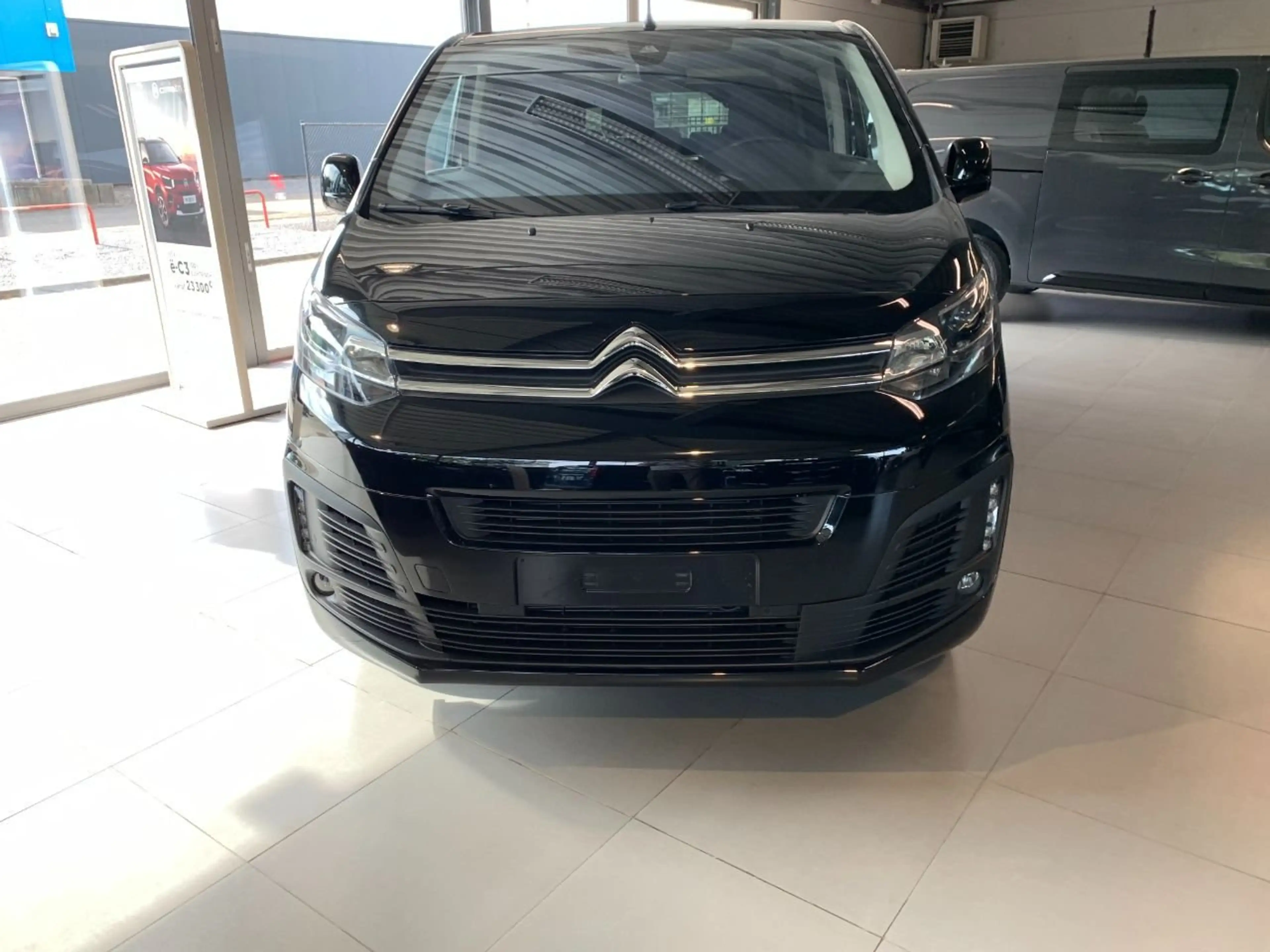 Citroen Spacetourer 2.0 BlueHDI 180 Pk Automaat 9 plaatsen — photo 8