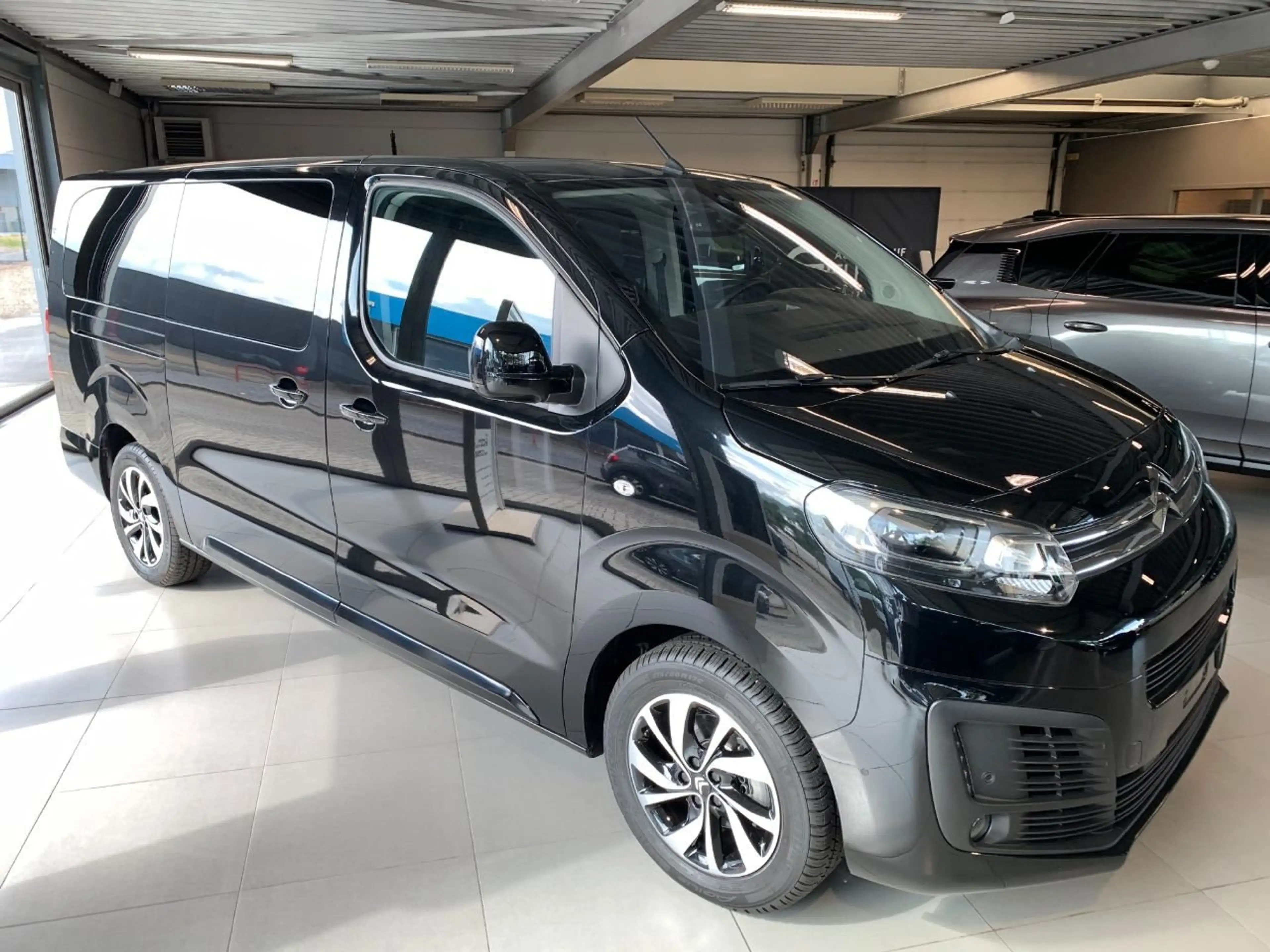 Citroen Spacetourer 2.0 BlueHDI 180 Pk Automaat 9 plaatsen — photo 7