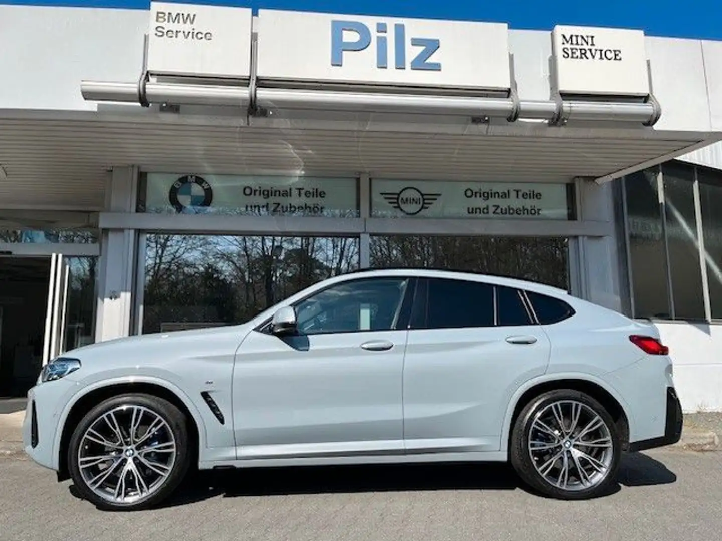 BMW X4 xDrive 30 d M Sport/AHK/21"/voll/ NP.95.500,- Grigio - 1