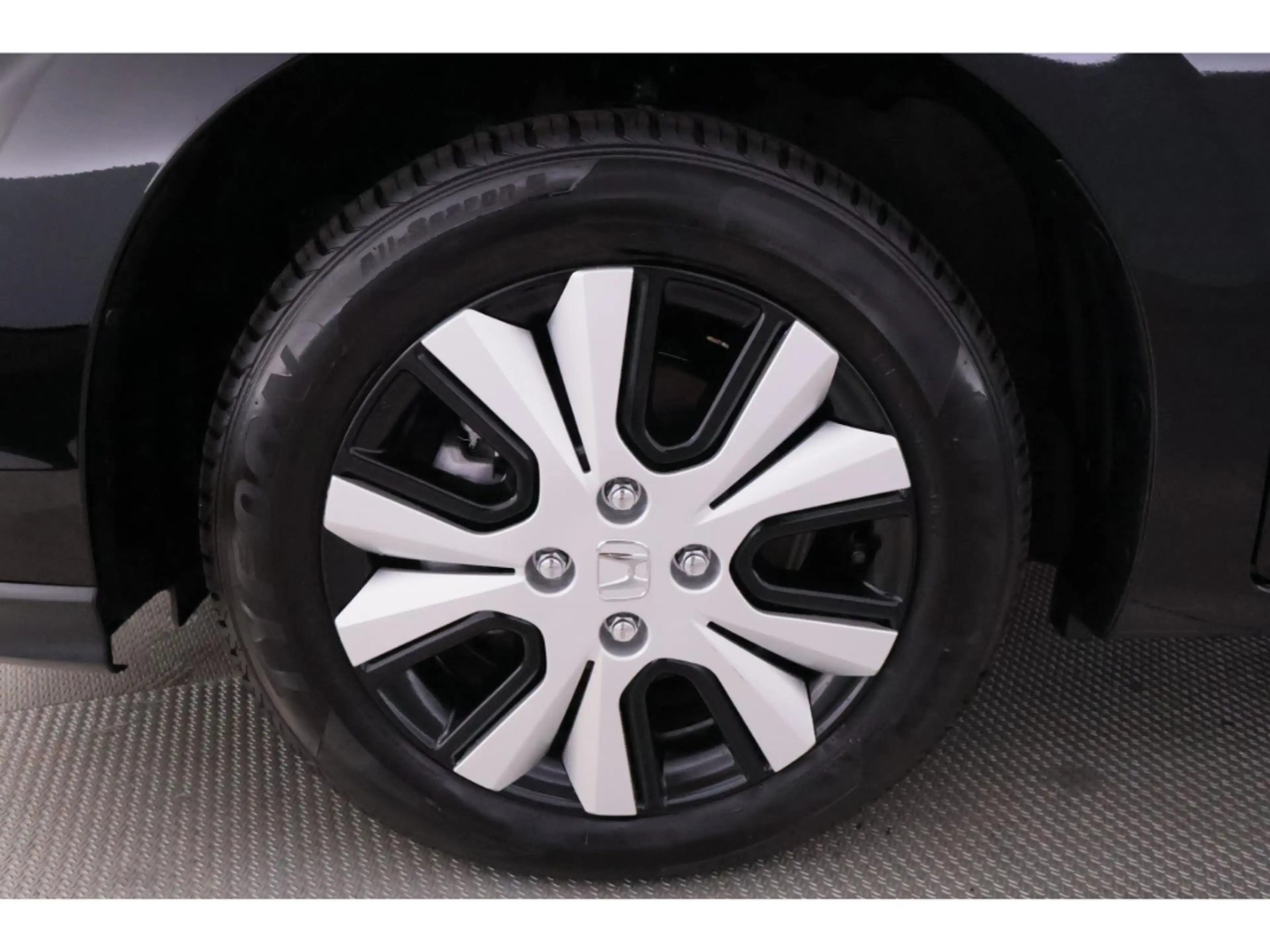 Honda Jazz 1.5i-MMD Aut.Elegance+LED+NAVI+TEMPO+PDC — photo 14