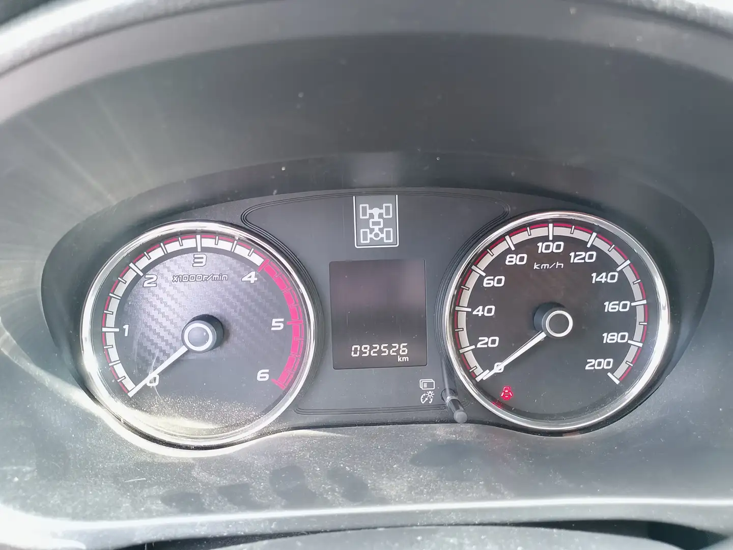 Mitsubishi L200 Negro - 2