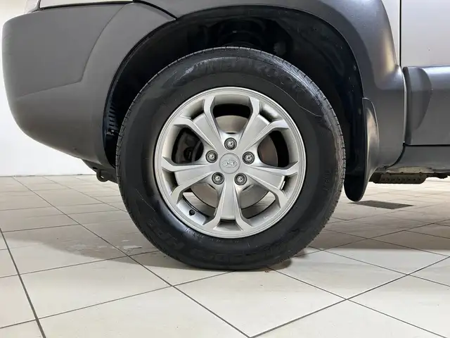 Hyundai Tucson view 8