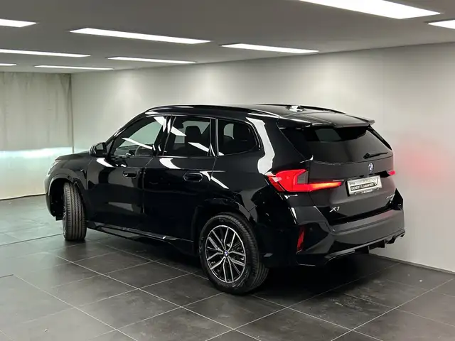 BMW X1 view 3