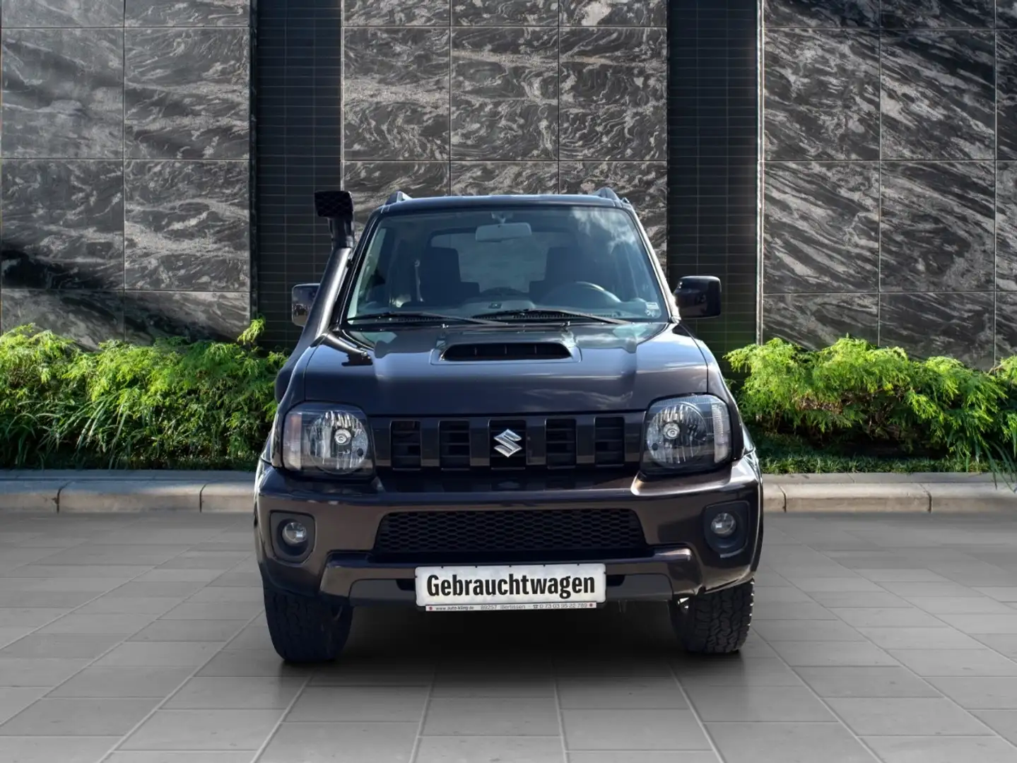 Suzuki Jimny Style - höhergelegt Braun - 2