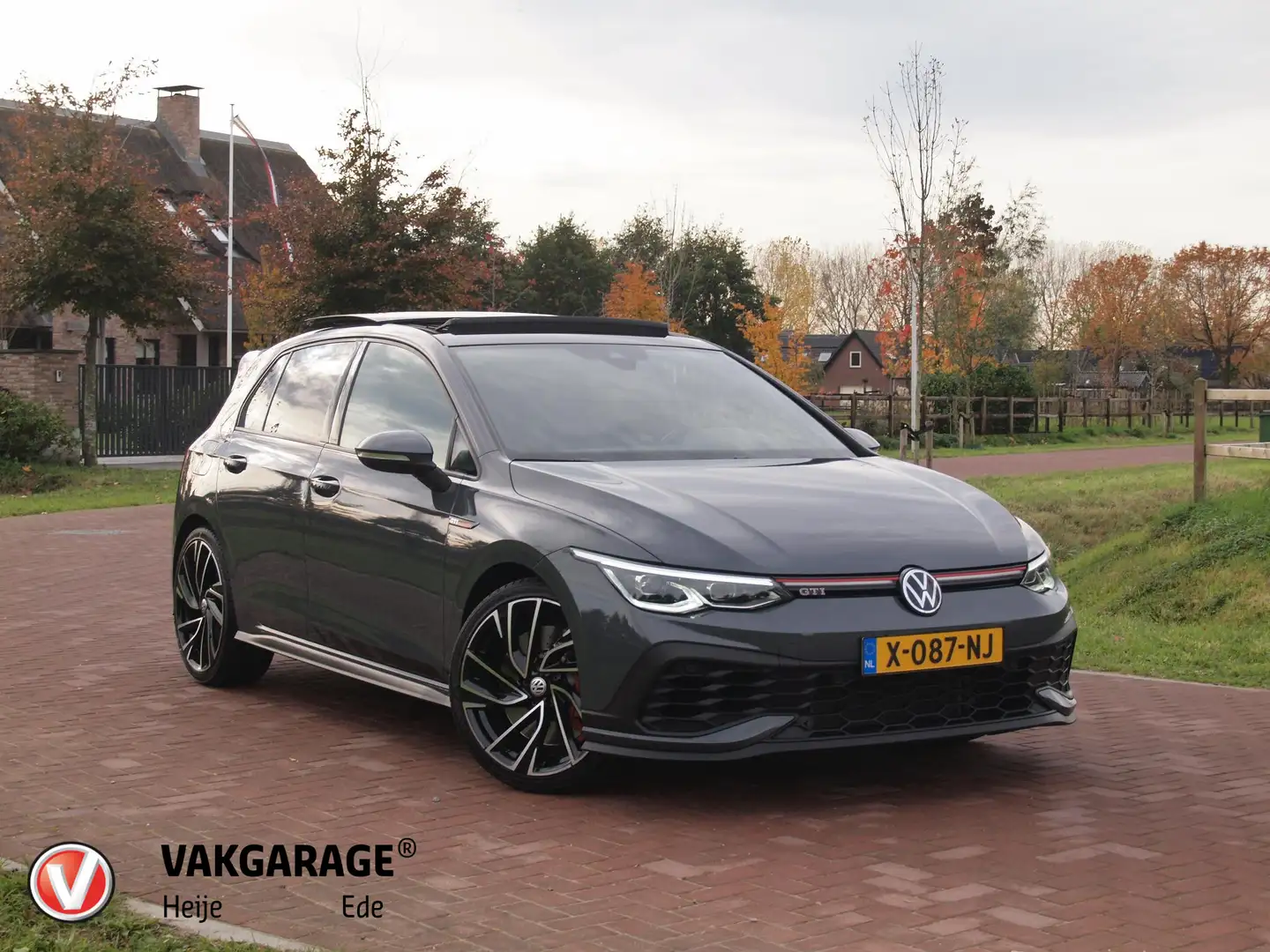Volkswagen Golf GTI 2.0 TSI | Panoramadak | Camera | Apple Carplay | C Gris - 1