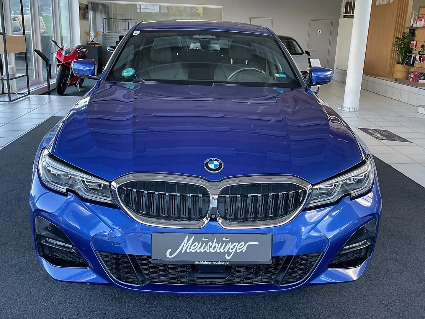 BMW 320 d xDrive Aut. Bleu - 2