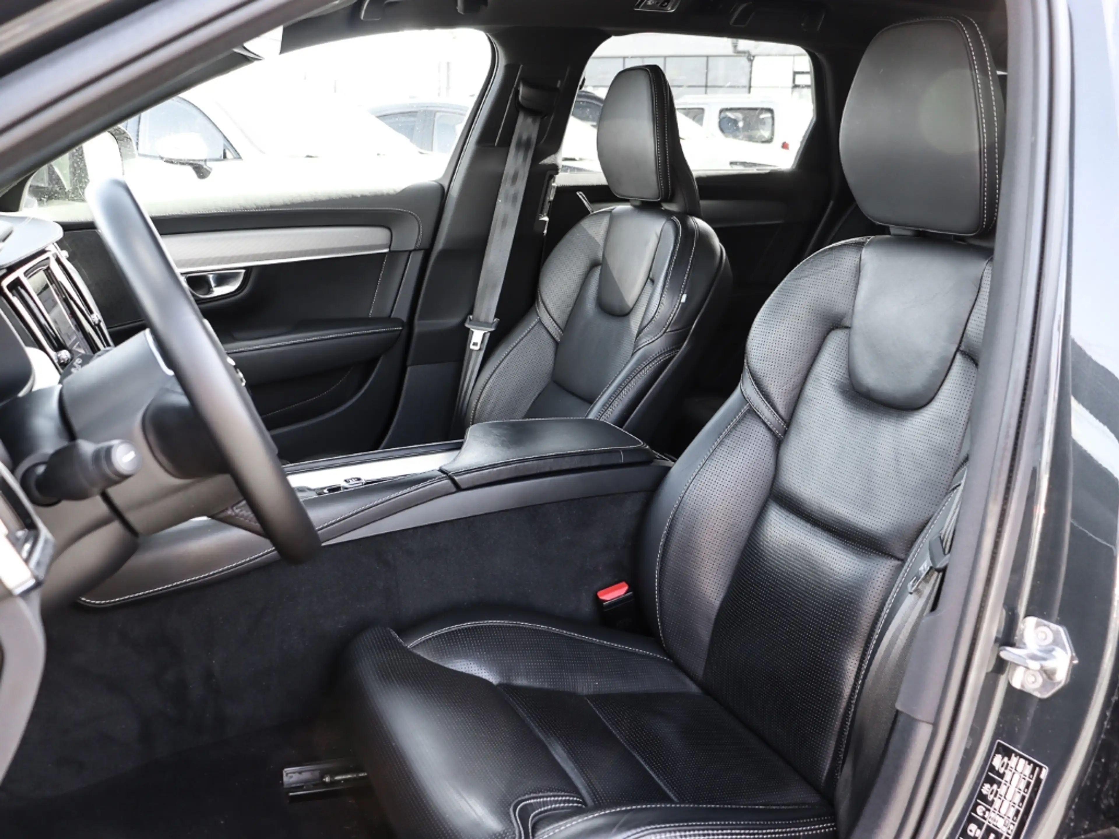 Volvo V90 Cross Country Cross Country Pro AWD D5 EU6d-T HUD El. Panodach N — photo 7